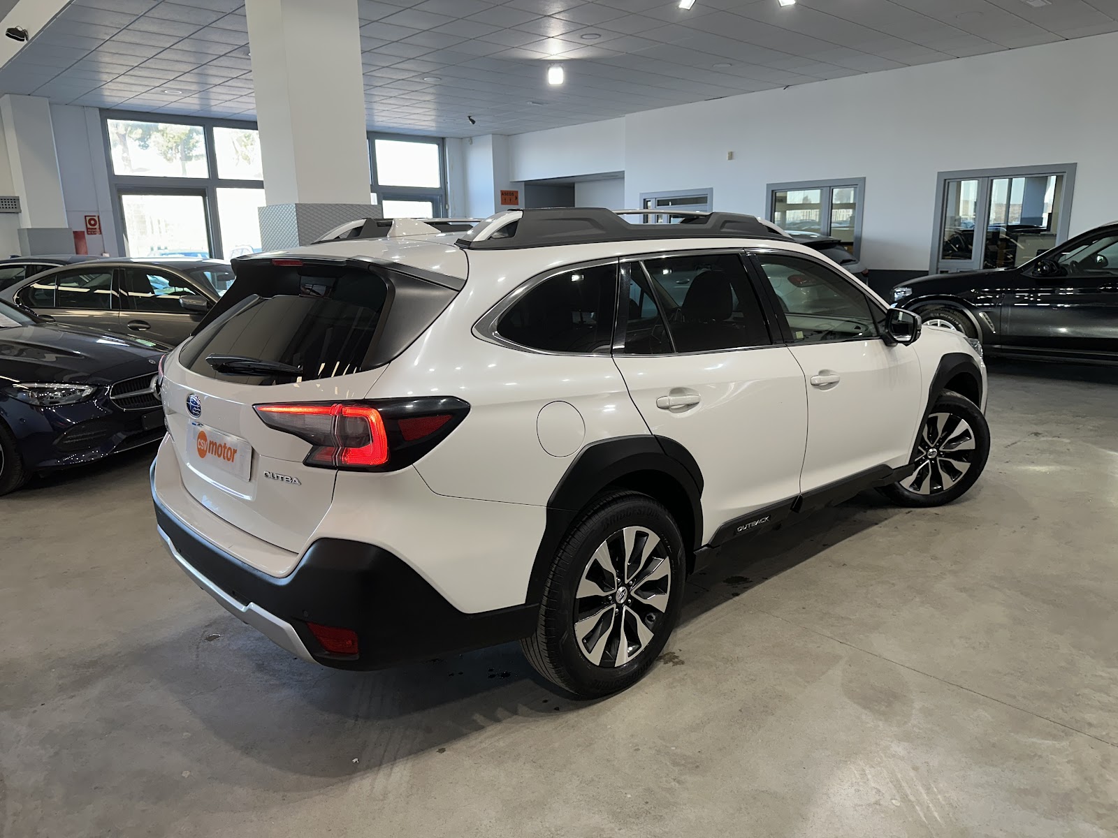 Foto 6 de SUBARU OUTBACK 2023 en venta en CSV Motor VALDEFUENTES