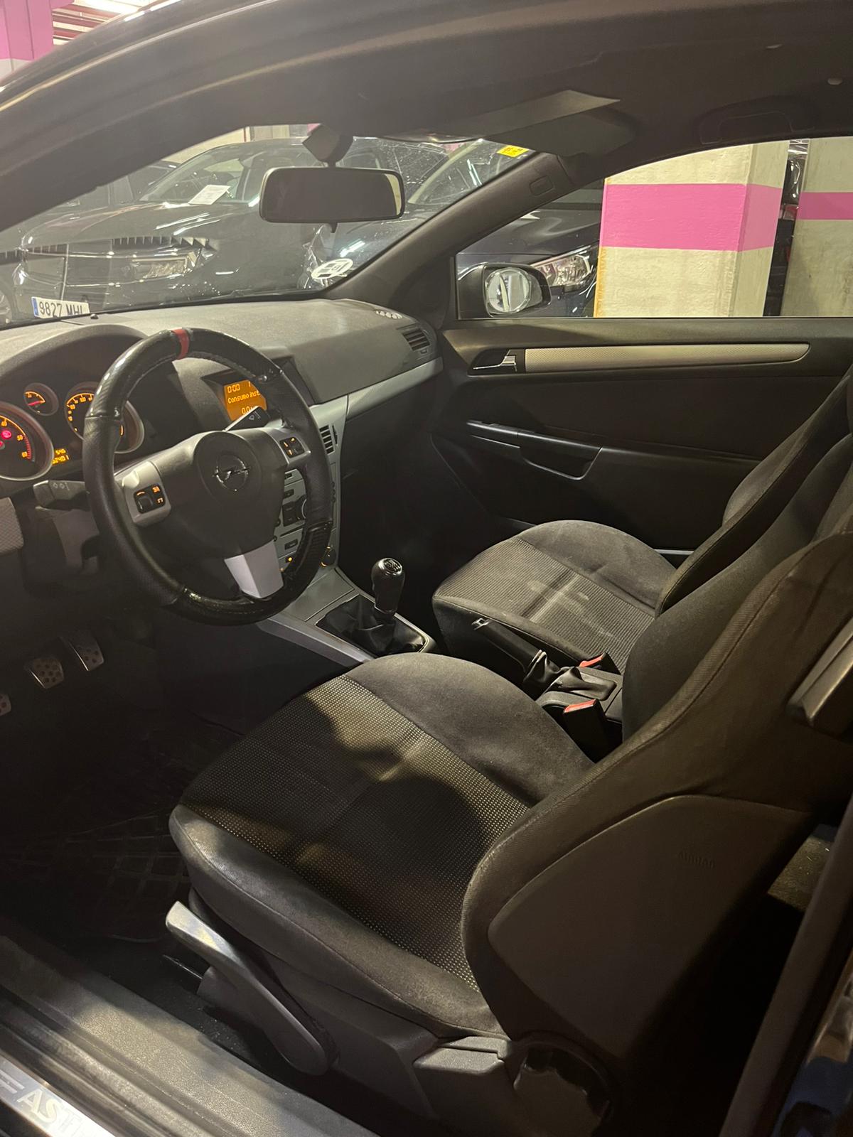 Foto 4 de OPEL ASTRA 2006 en venta en CSV Motor VALDEFUENTES