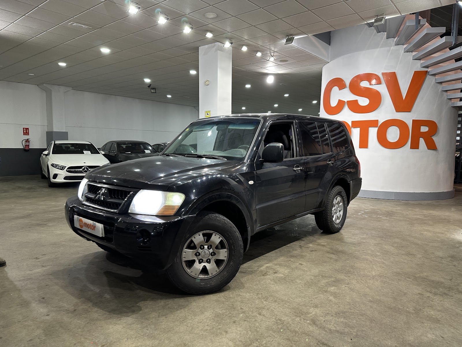 Foto 2 de MITSUBISHI MONTERO LARGO 3,2 DID 165CV 2005 en venta en CSV Motor VALDEFUENTES