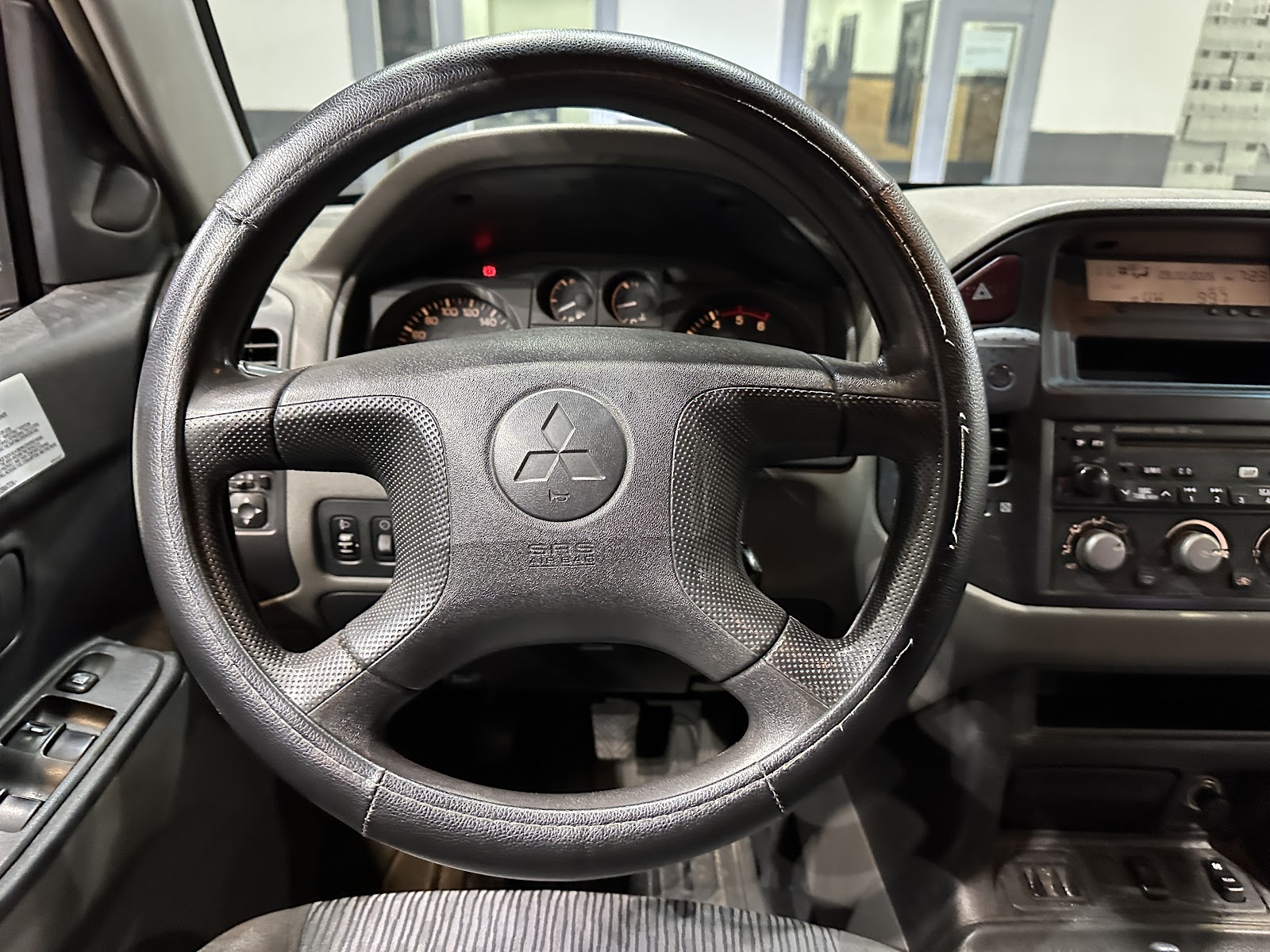 Foto 12 de MITSUBISHI MONTERO LARGO 3,2 DID 165CV 2005 en venta en CSV Motor VALDEFUENTES