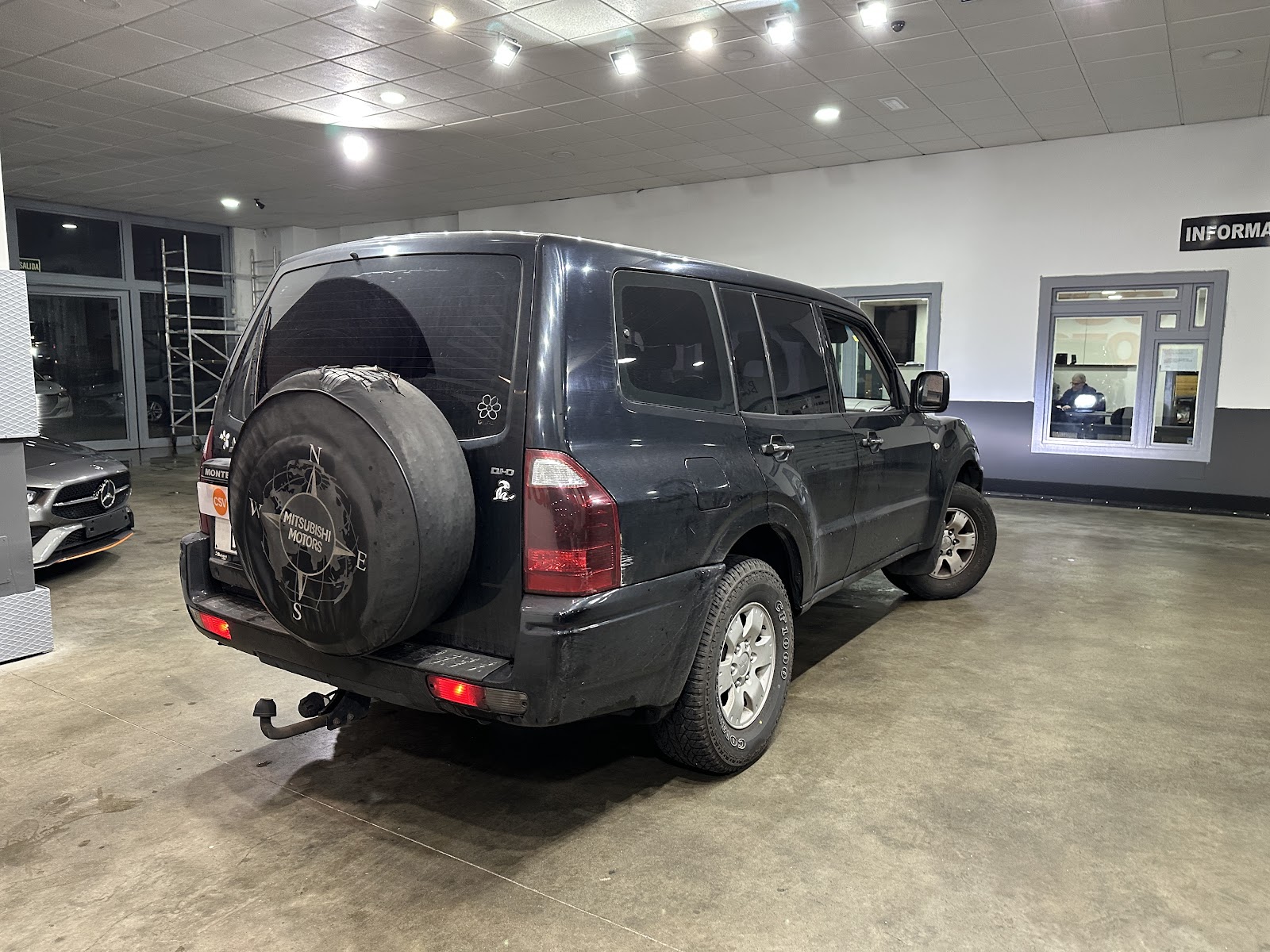 Foto 6 de MITSUBISHI MONTERO LARGO 3,2 DID 165CV 2005 en venta en CSV Motor VALDEFUENTES