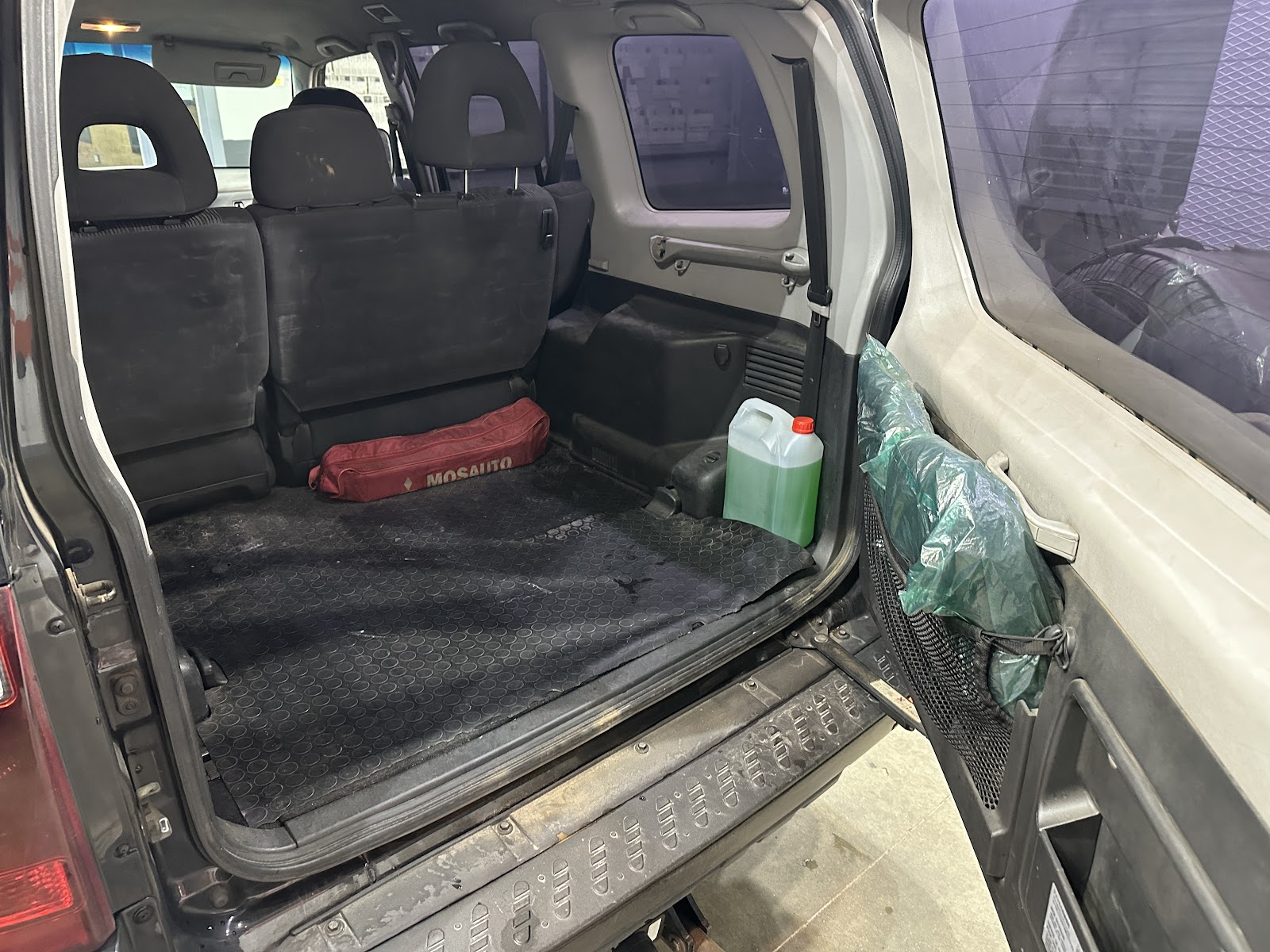 Foto 8 de MITSUBISHI MONTERO LARGO 3,2 DID 165CV 2005 en venta en CSV Motor VALDEFUENTES
