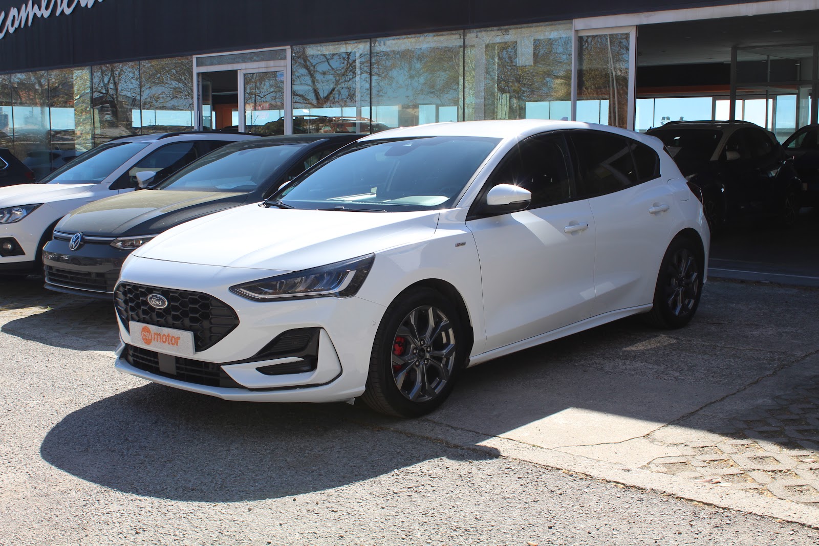 Foto 2 de FORD FOCUS 2023 en venta en CSV Motor VALDEFUENTES