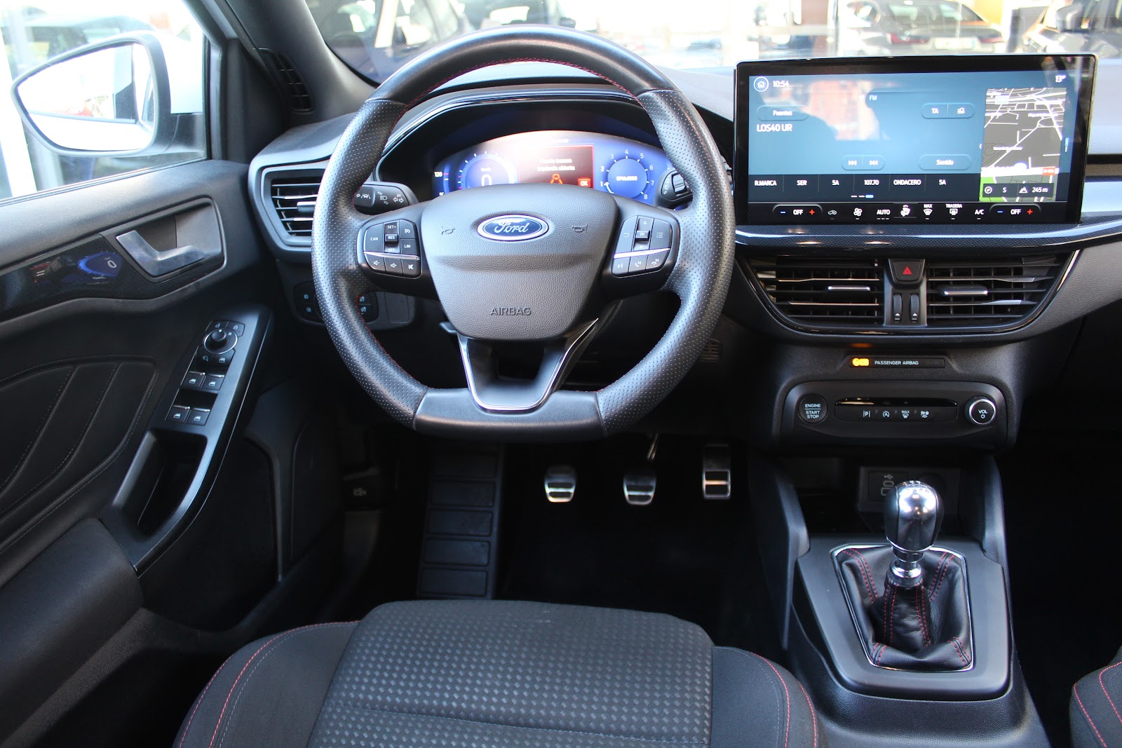 Foto 11 de FORD FOCUS 2023 en venta en CSV Motor VALDEFUENTES