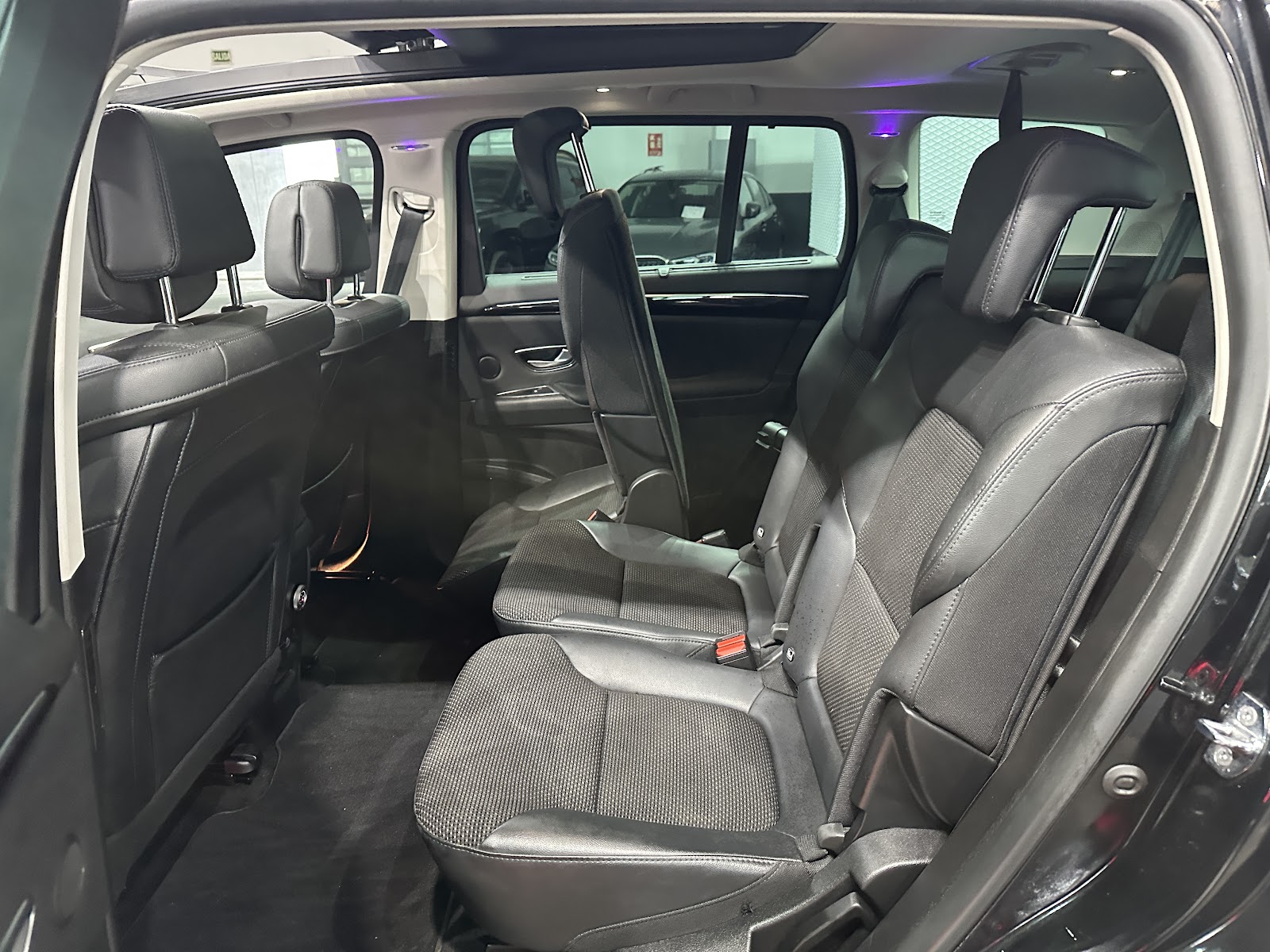 Foto 11 de RENAULT ESPACE 2.0 BLUE DCI 190CV ZEN EDC MONOVOLUMEN 2021 en venta en CSV Motor VALDEFUENTES