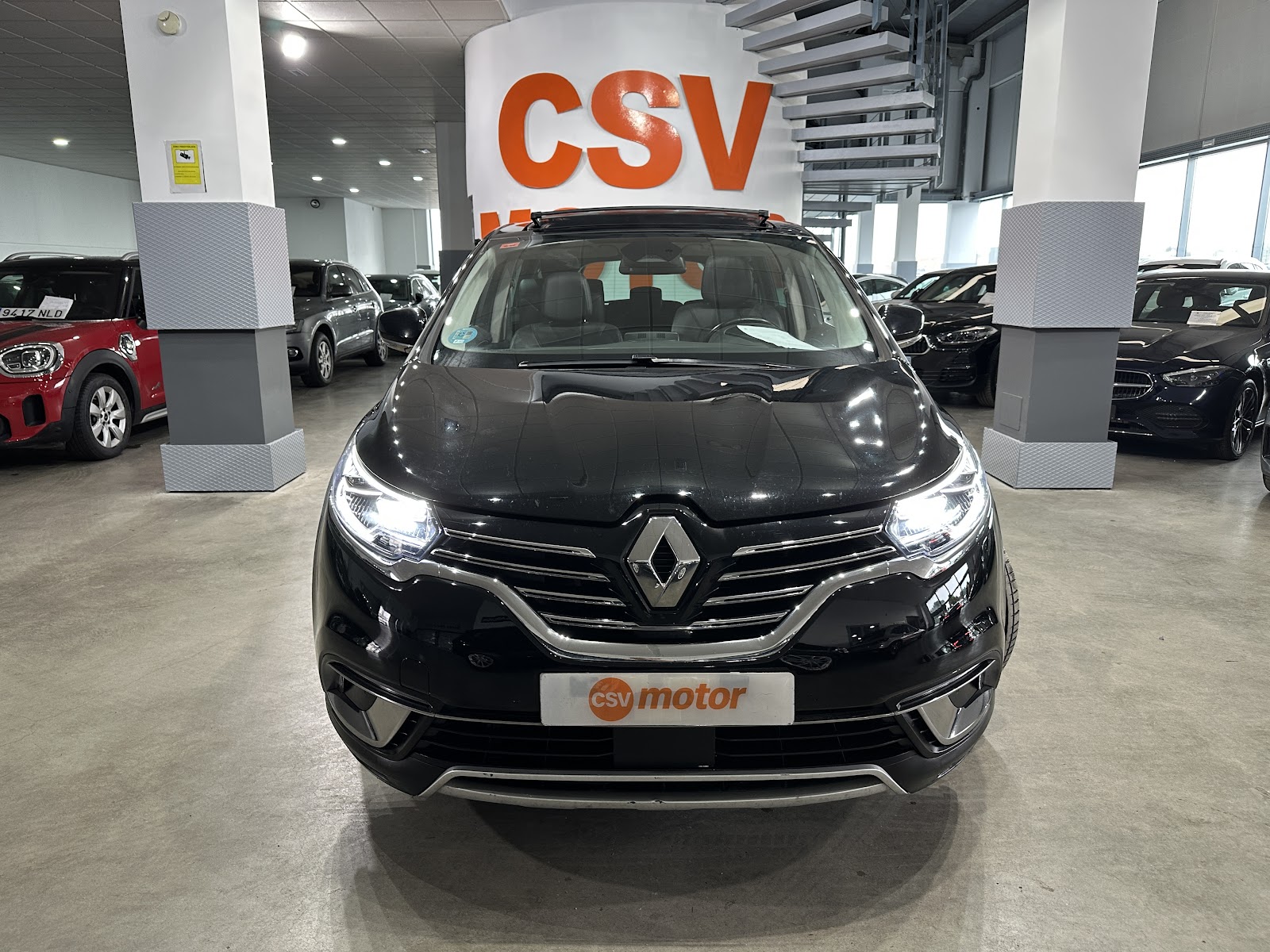 Foto 3 de RENAULT ESPACE 2.0 BLUE DCI 190CV ZEN EDC MONOVOLUMEN 2021 en venta en CSV Motor VALDEFUENTES