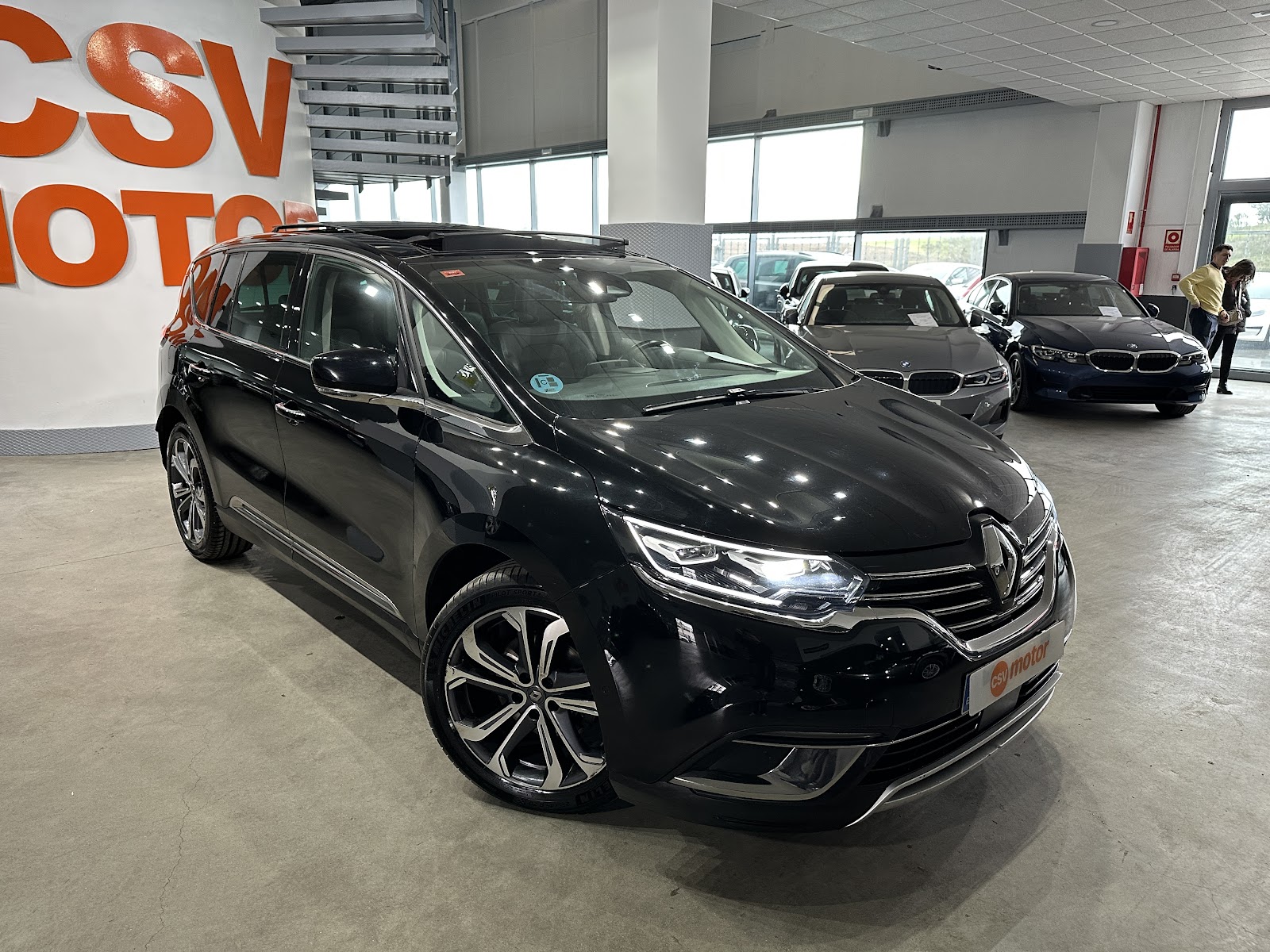 Foto 4 de RENAULT ESPACE 2.0 BLUE DCI 190CV ZEN EDC MONOVOLUMEN 2021 en venta en CSV Motor VALDEFUENTES