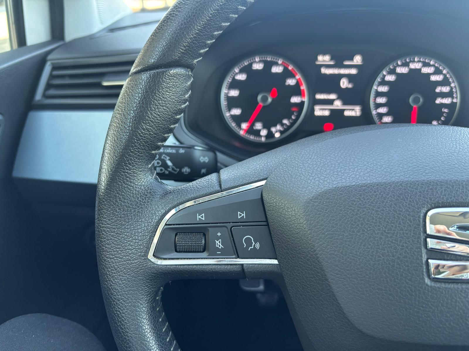 Foto 12 de SEAT ARONA 2019 en venta en CSV Motor SEVILLA