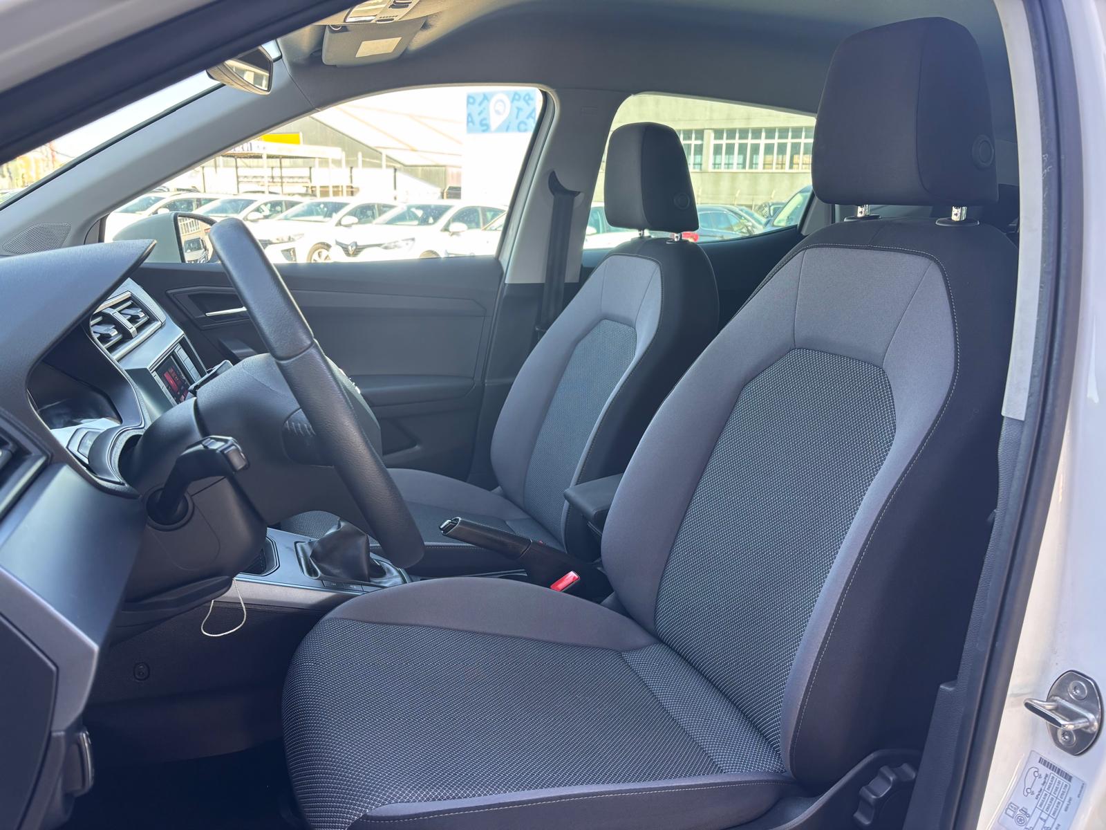 Foto 8 de SEAT ARONA 2019 en venta en CSV Motor SEVILLA