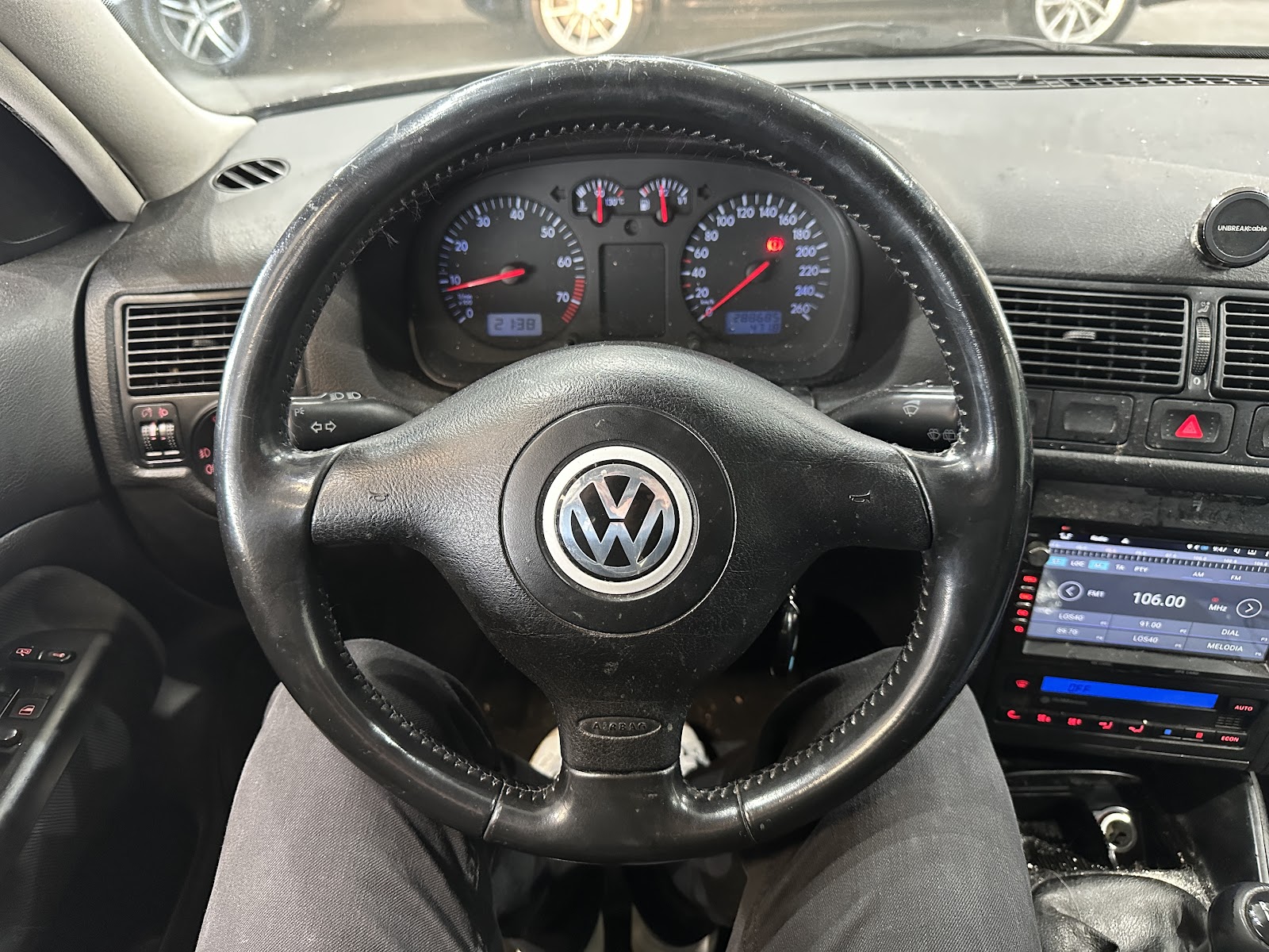 Foto 11 de VOLKSWAGEN GOLF 2001 en venta en CSV Motor VALDEFUENTES