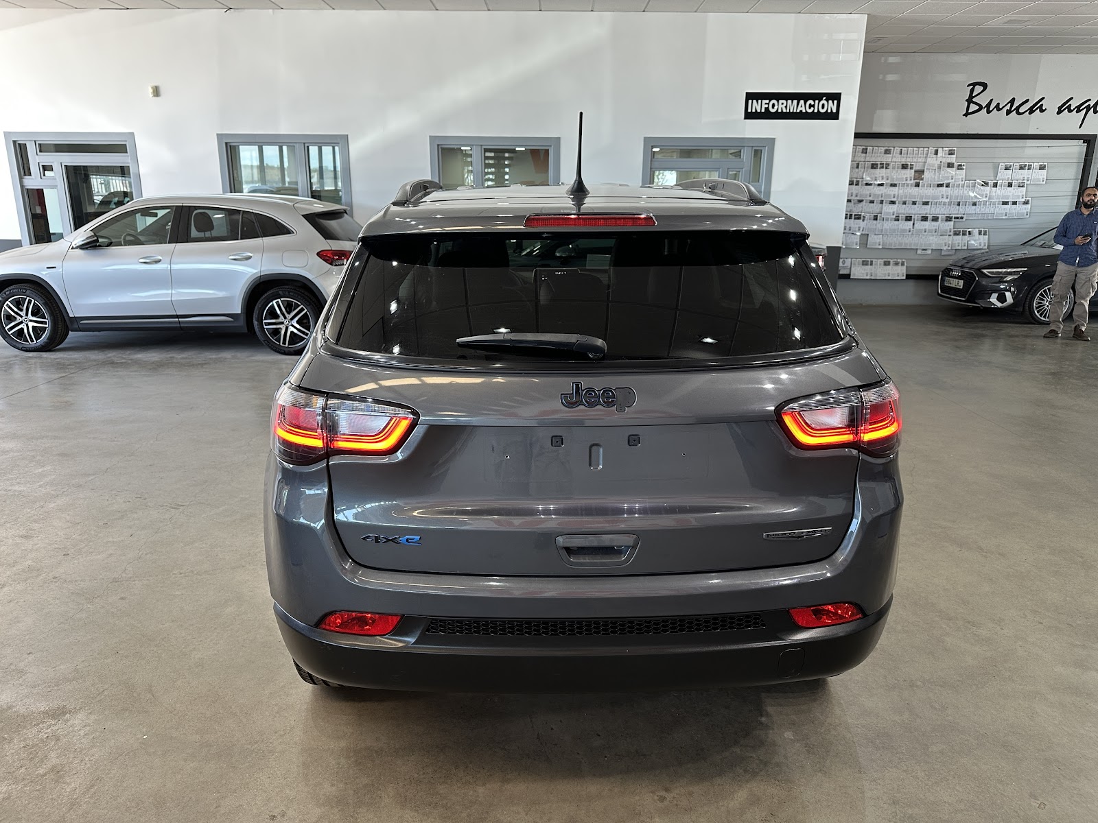 Foto 6 de JEEP COMPASS 2022 en venta en CSV Motor VALDEFUENTES