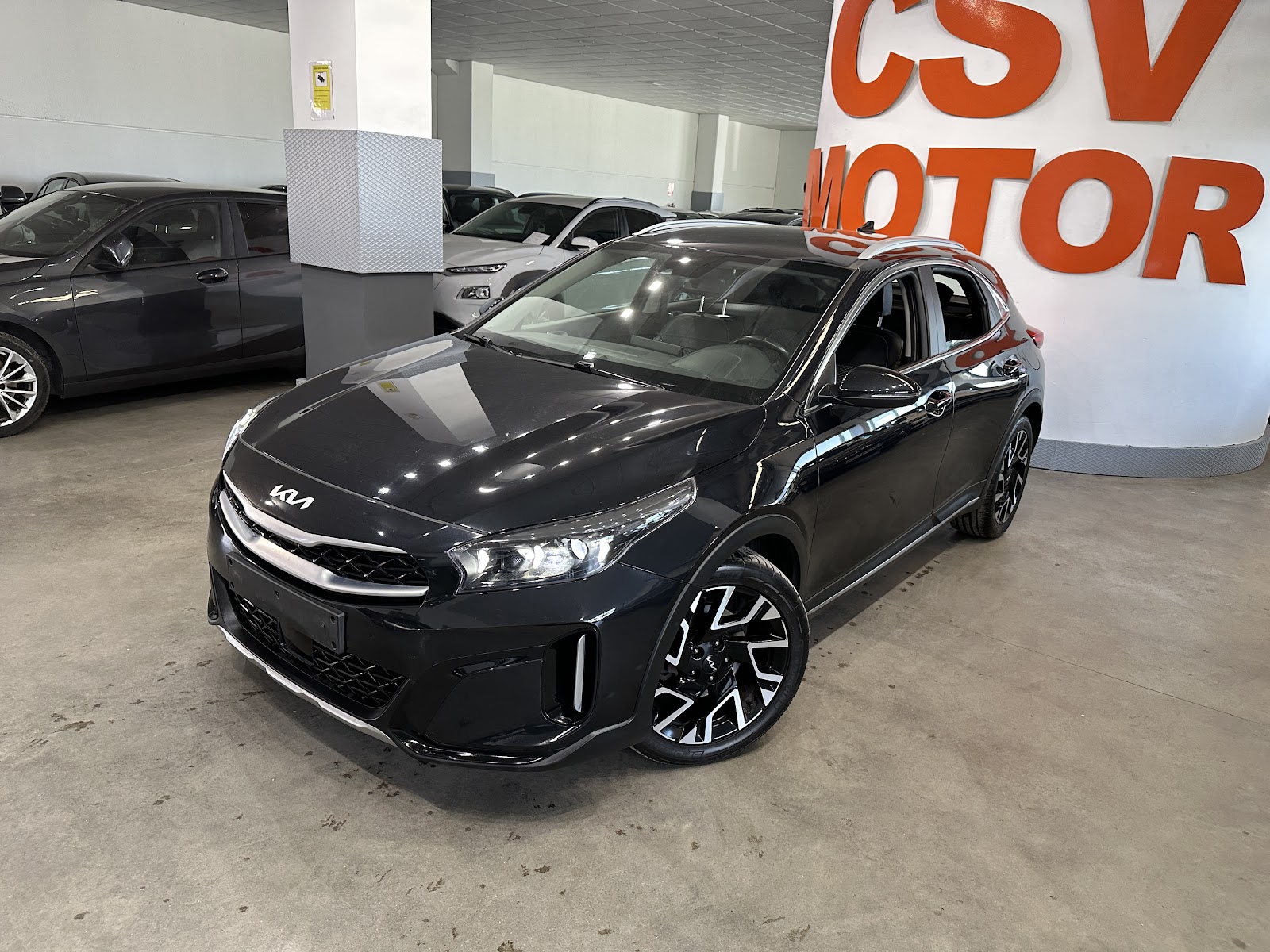 Foto 3 de KIA Sportage 2022 en venta en CSV Motor MURCIA · color Negro