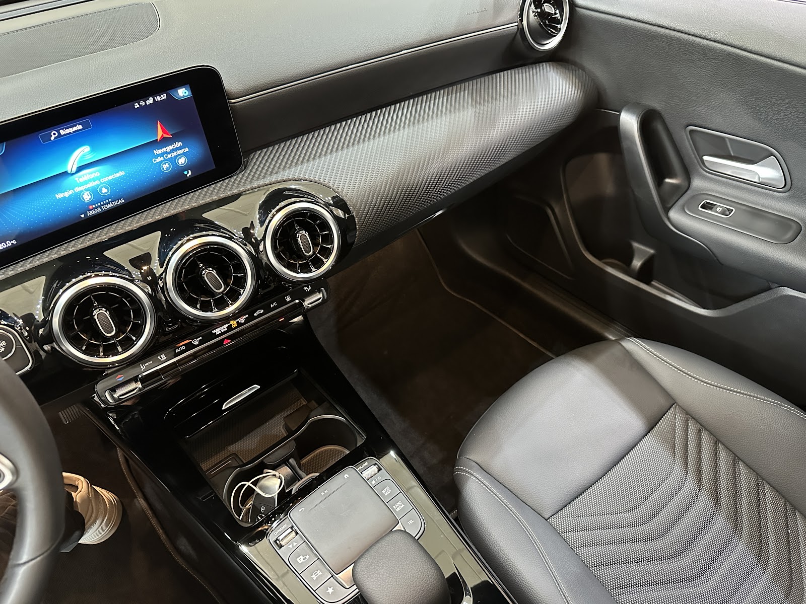 Foto 12 de MERCEDES CLASE A 2021 en venta en CSV Motor VALDEFUENTES