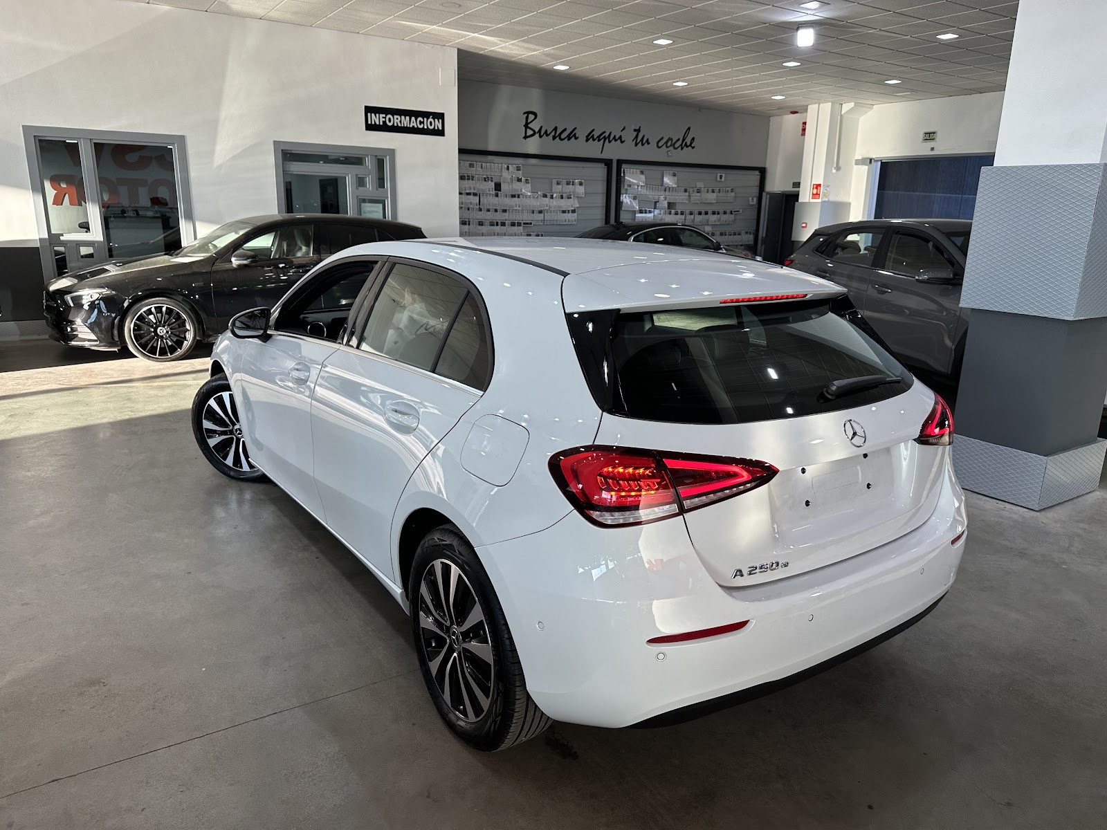 Foto 3 de MERCEDES CLASE A 2021 en venta en CSV Motor VALDEFUENTES