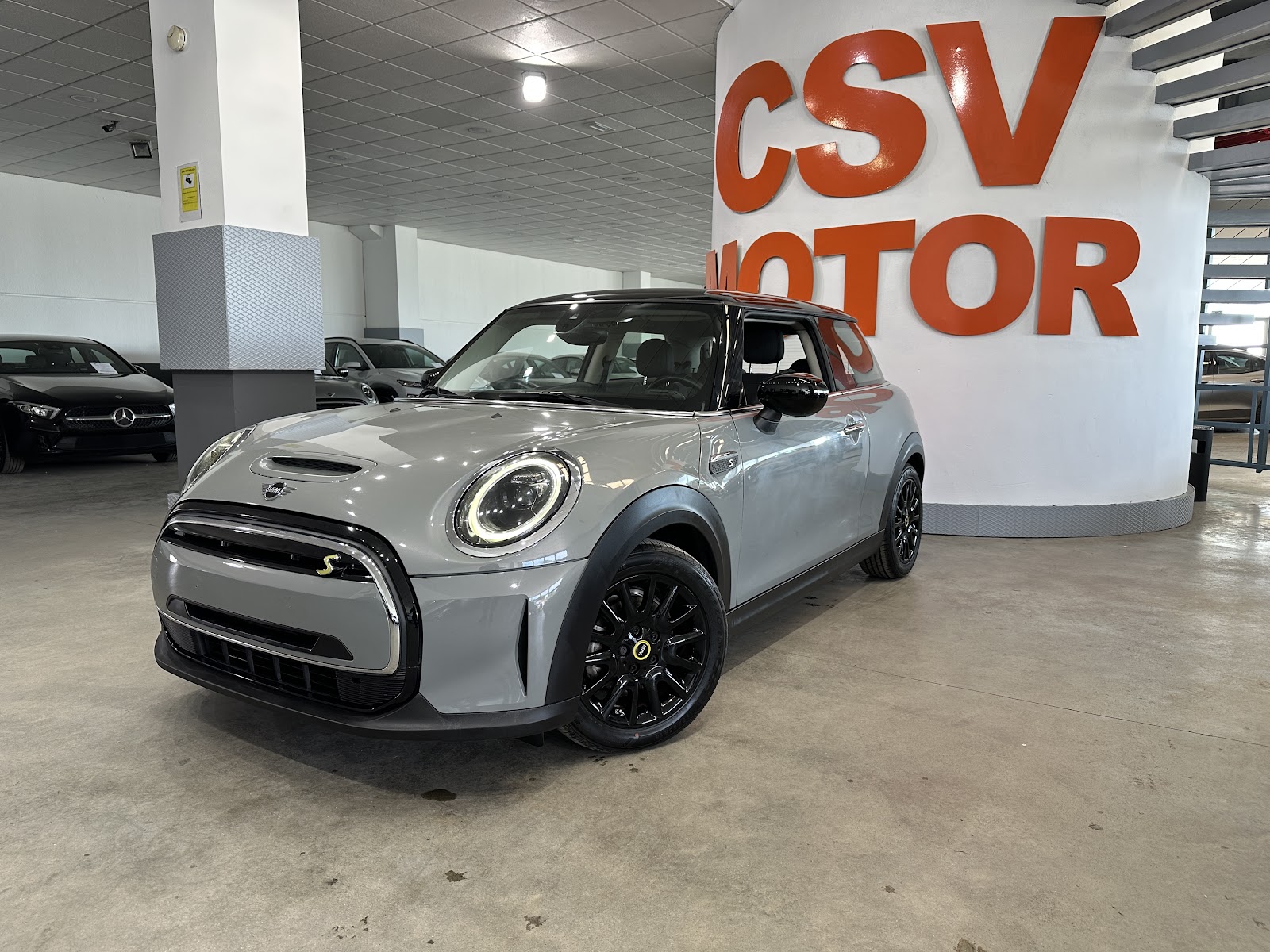 Foto 2 de MINI MINI 2021 en venta en CSV Motor VALDEFUENTES