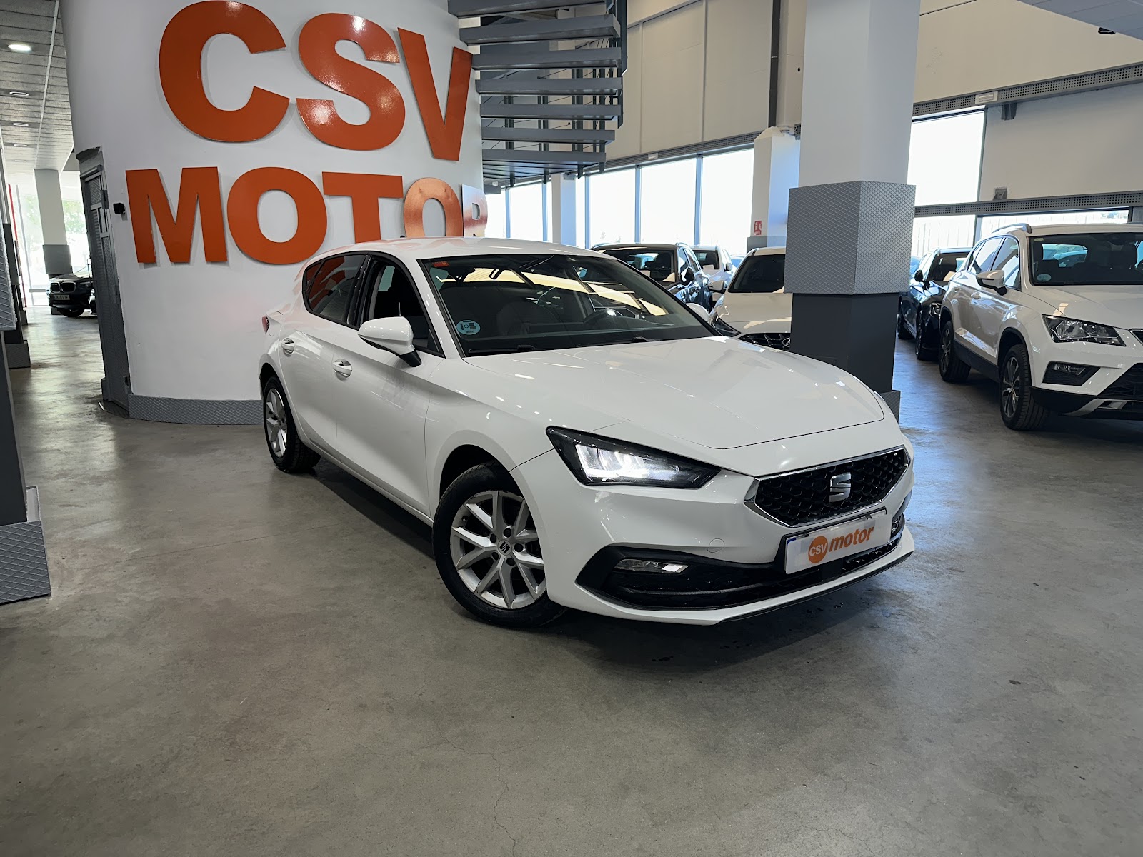 Foto 4 de SEAT LEON 2021 en venta en CSV Motor VALDEFUENTES