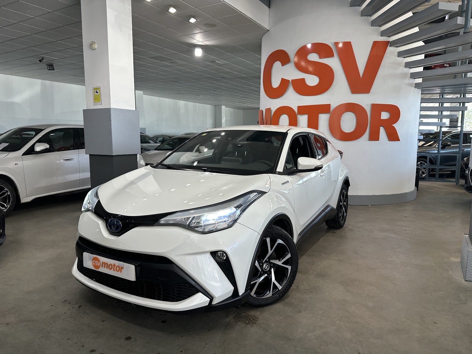 Foto 2 de TOYOTA C-HR 2020 en venta en CSV Motor VALDEFUENTES