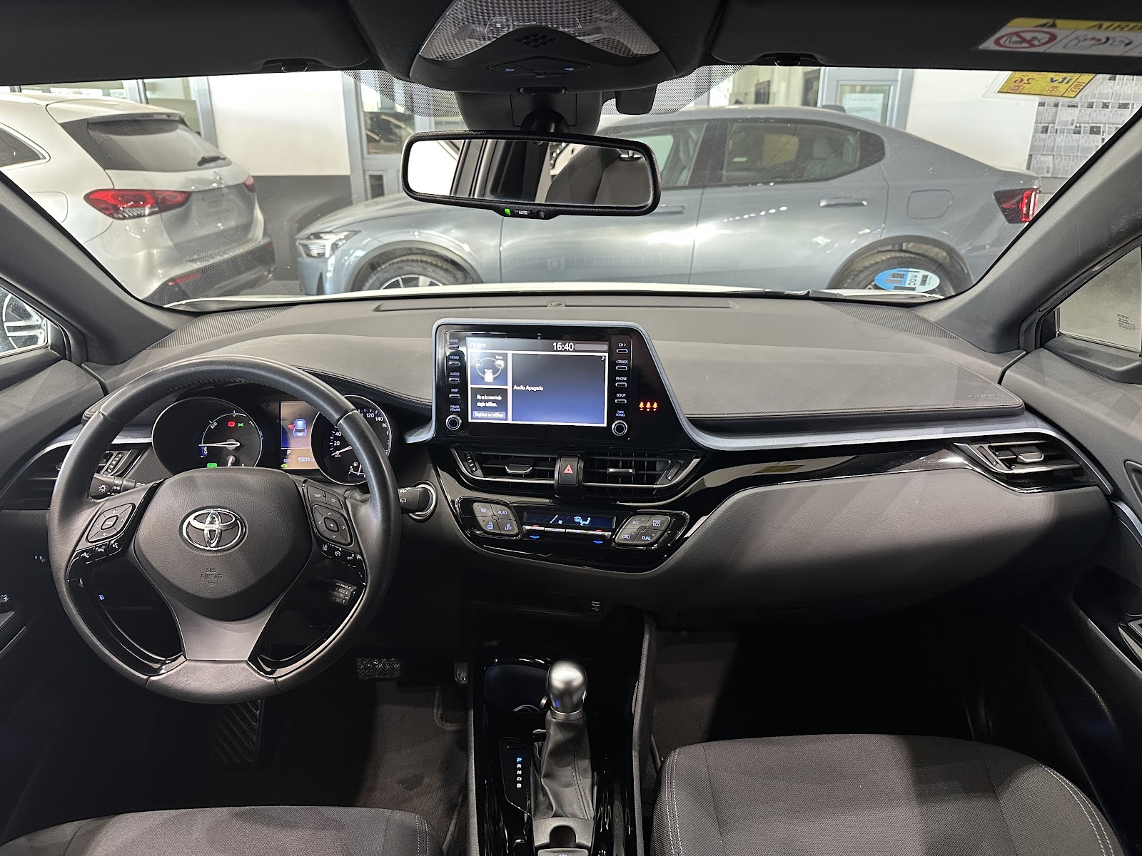 Foto 11 de TOYOTA C-HR 2020 en venta en CSV Motor VALDEFUENTES