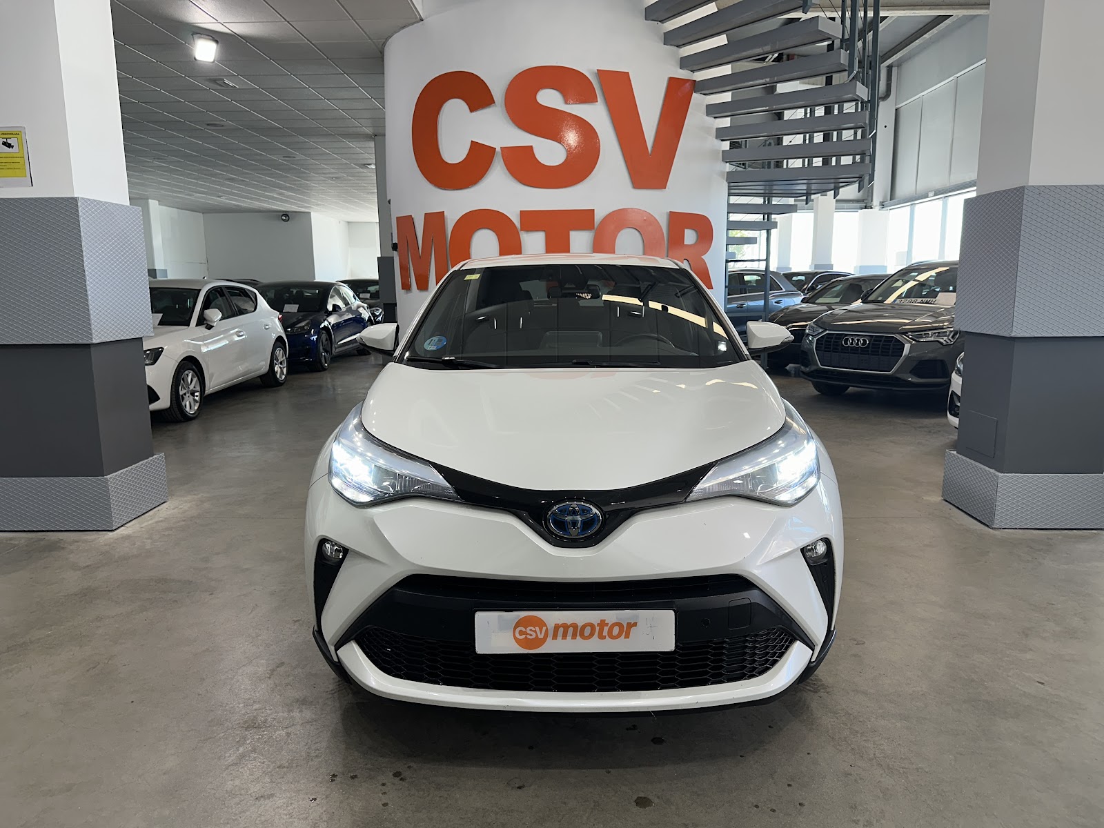 Foto 3 de TOYOTA C-HR 2020 en venta en CSV Motor VALDEFUENTES