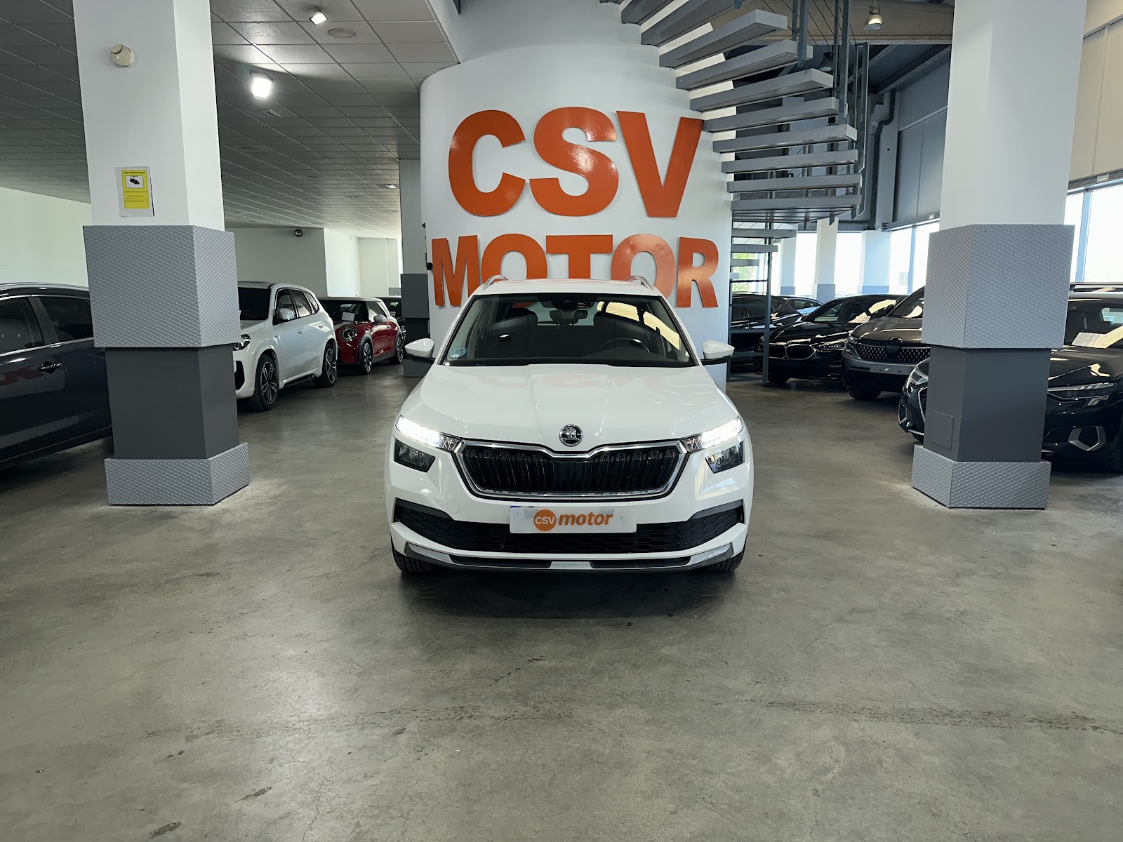 Foto 3 de SKODA KAMIQ 2023 en venta en CSV Motor VALDEFUENTES