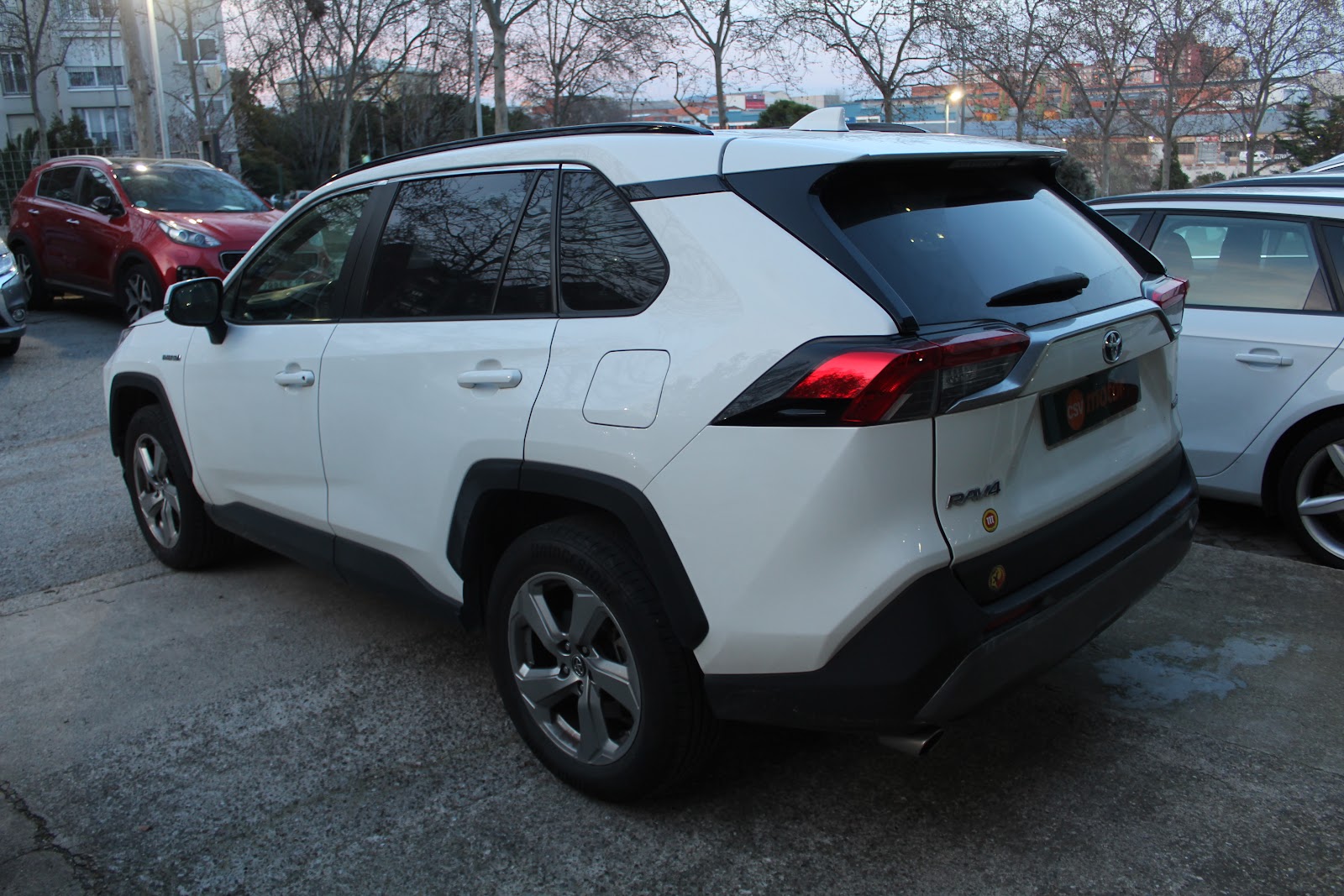 Foto 4 de TOYOTA RAV4 2.5 HYBRID 2019 en venta en CSV Motor VALDEFUENTES