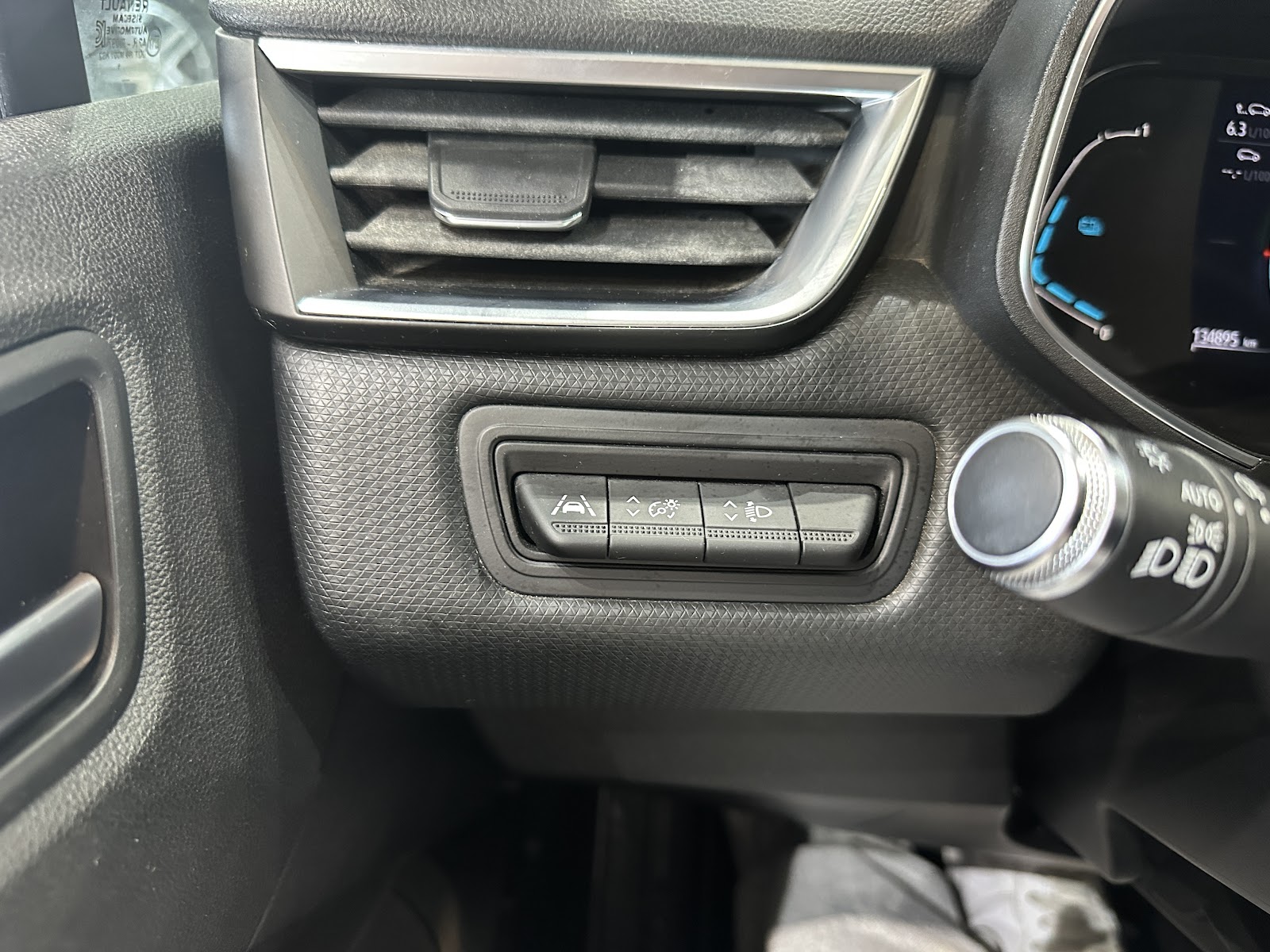 Foto 18 de RENAULT CLIO 2021 en venta en CSV Motor VALDEFUENTES