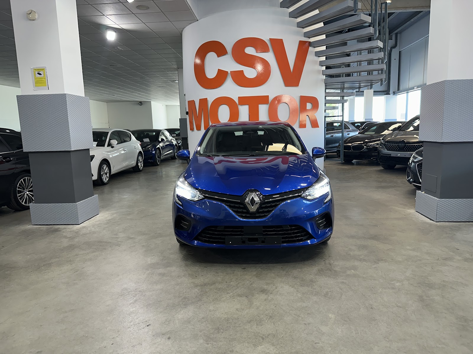 Foto 3 de RENAULT CLIO 2021 en venta en CSV Motor VALDEFUENTES