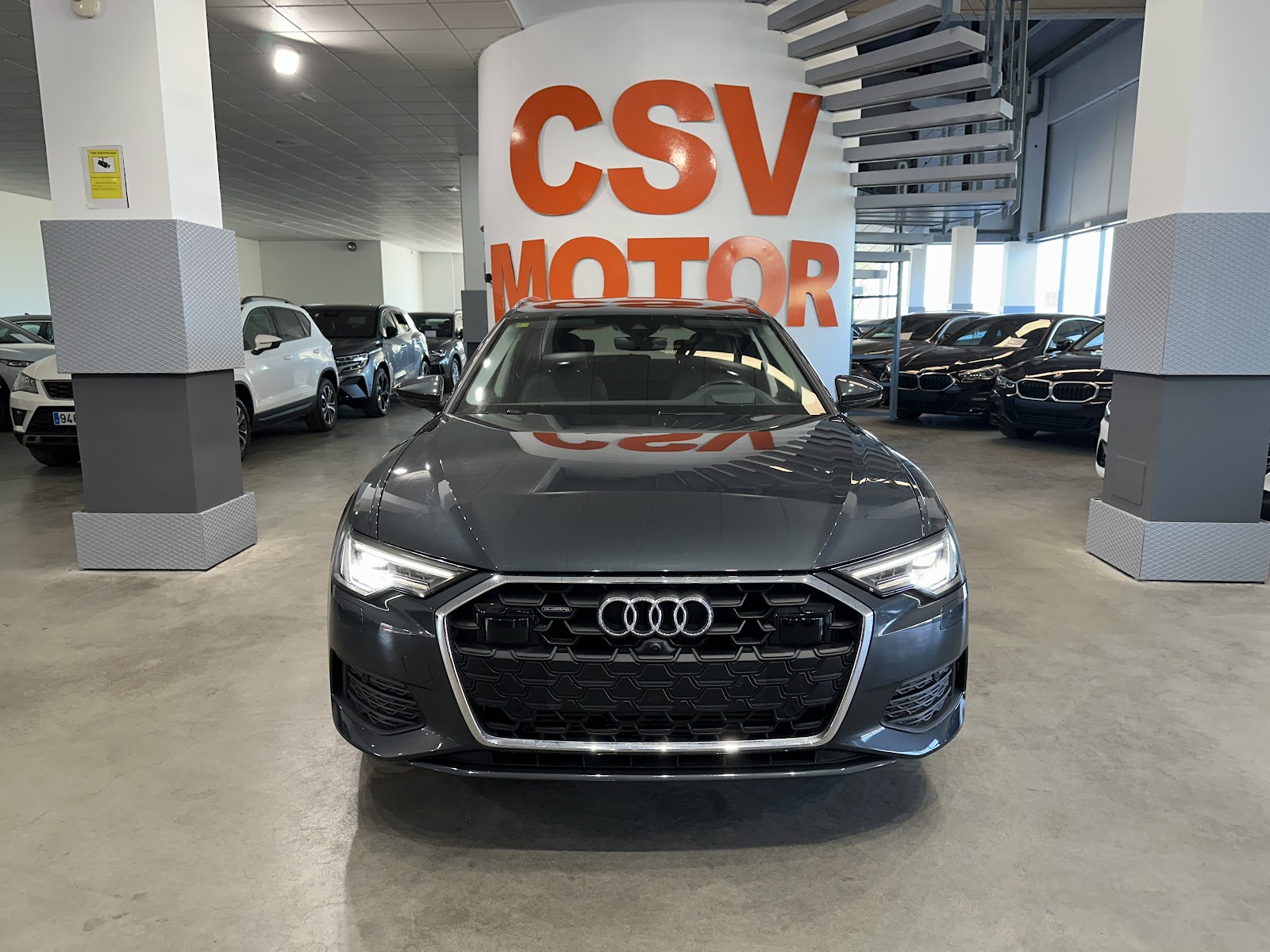 Foto 3 de AUDI A6 2023 en venta en CSV Motor VALDEFUENTES