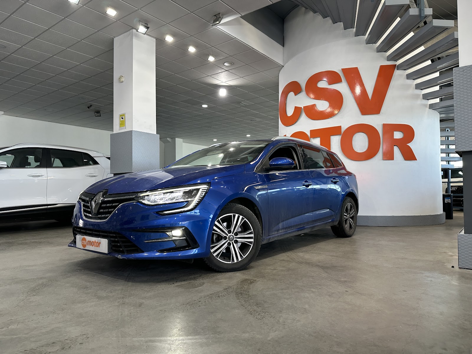 Foto 2 de RENAULT MEGANE 2021 en venta en CSV Motor VALDEFUENTES
