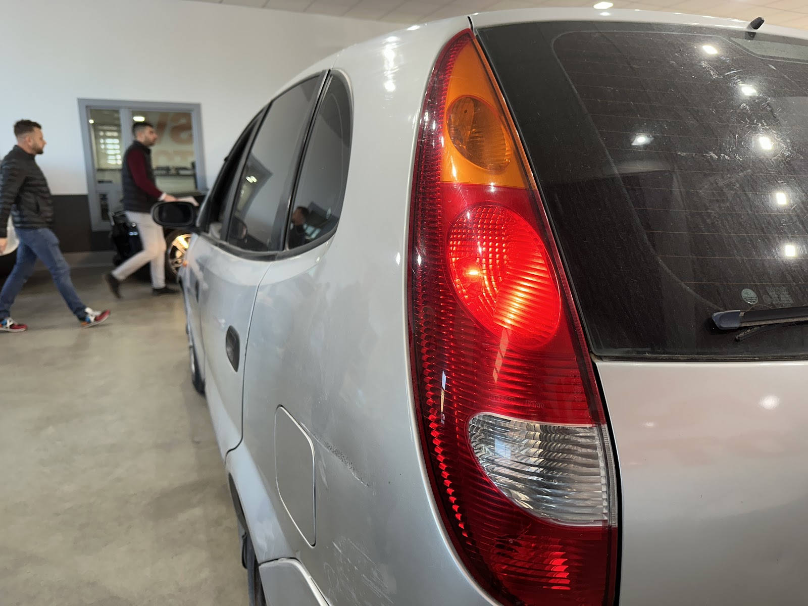 Foto 20 de NISSAN TINO 2004 en venta en CSV Motor VALDEFUENTES