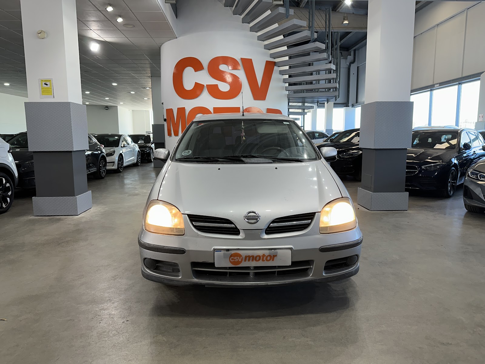 Foto 3 de NISSAN TINO 2004 en venta en CSV Motor VALDEFUENTES