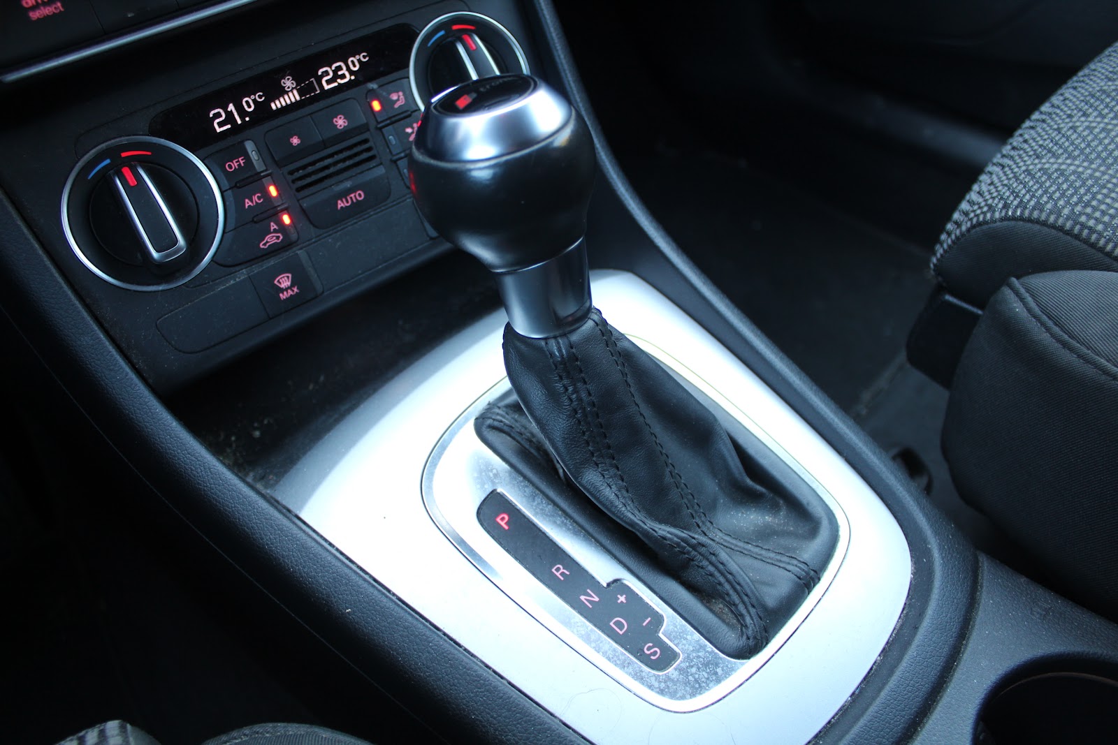 Foto 19 de AUDI Q3 2017 en venta en CSV Motor VALDEFUENTES