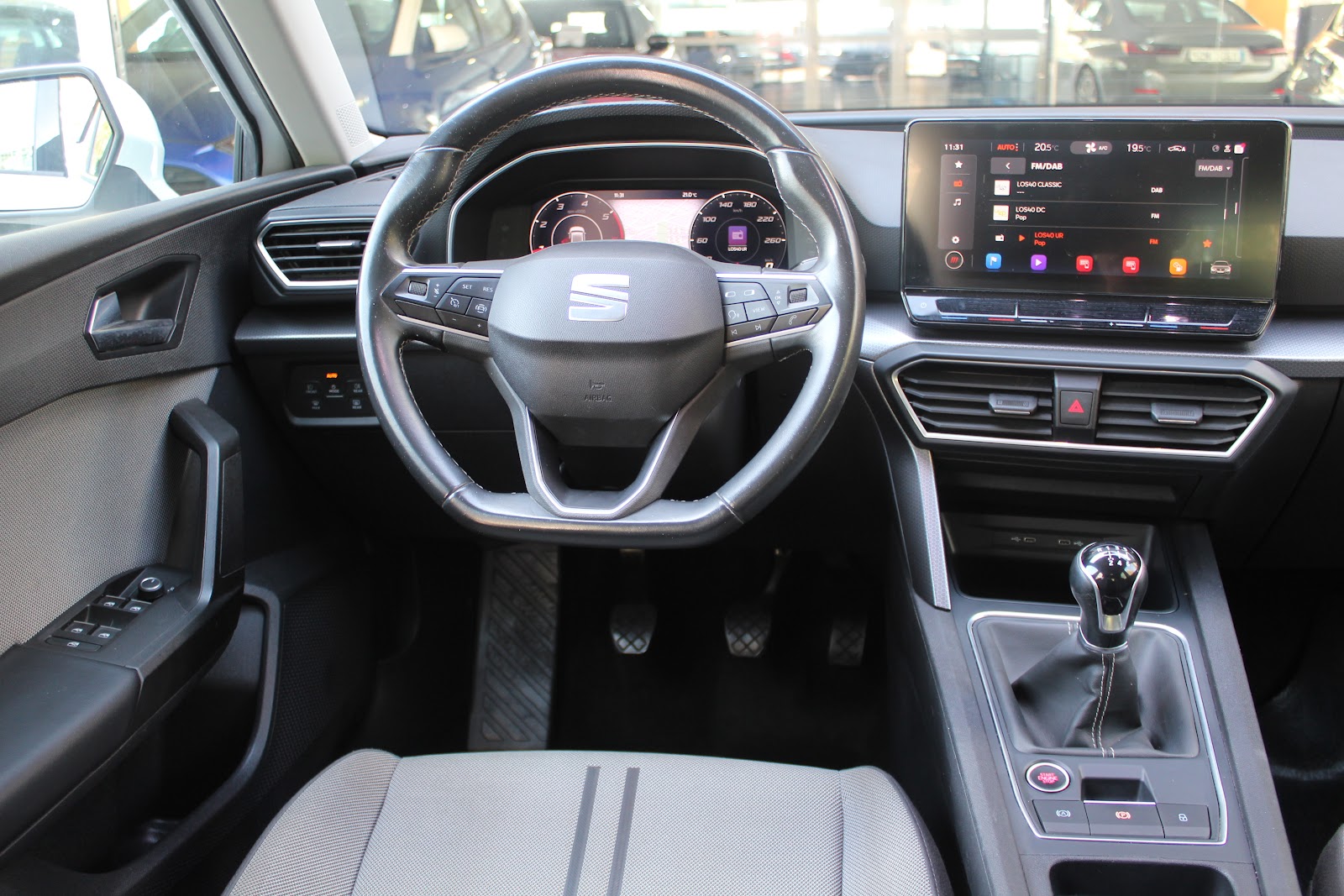 Foto 11 de SEAT LEON 2021 en venta en CSV Motor VALDEFUENTES