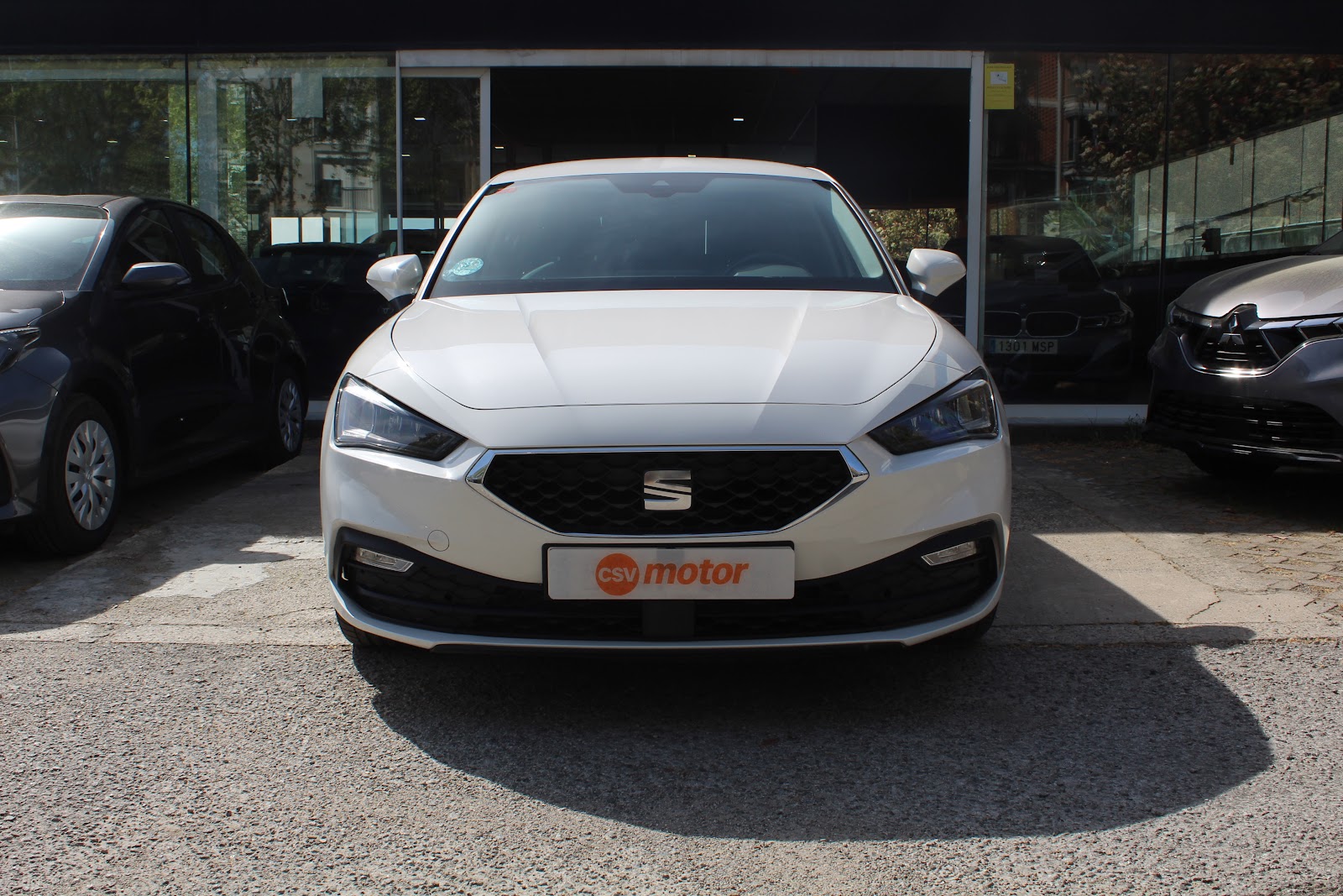 Foto 3 de SEAT LEON 2021 en venta en CSV Motor VALDEFUENTES