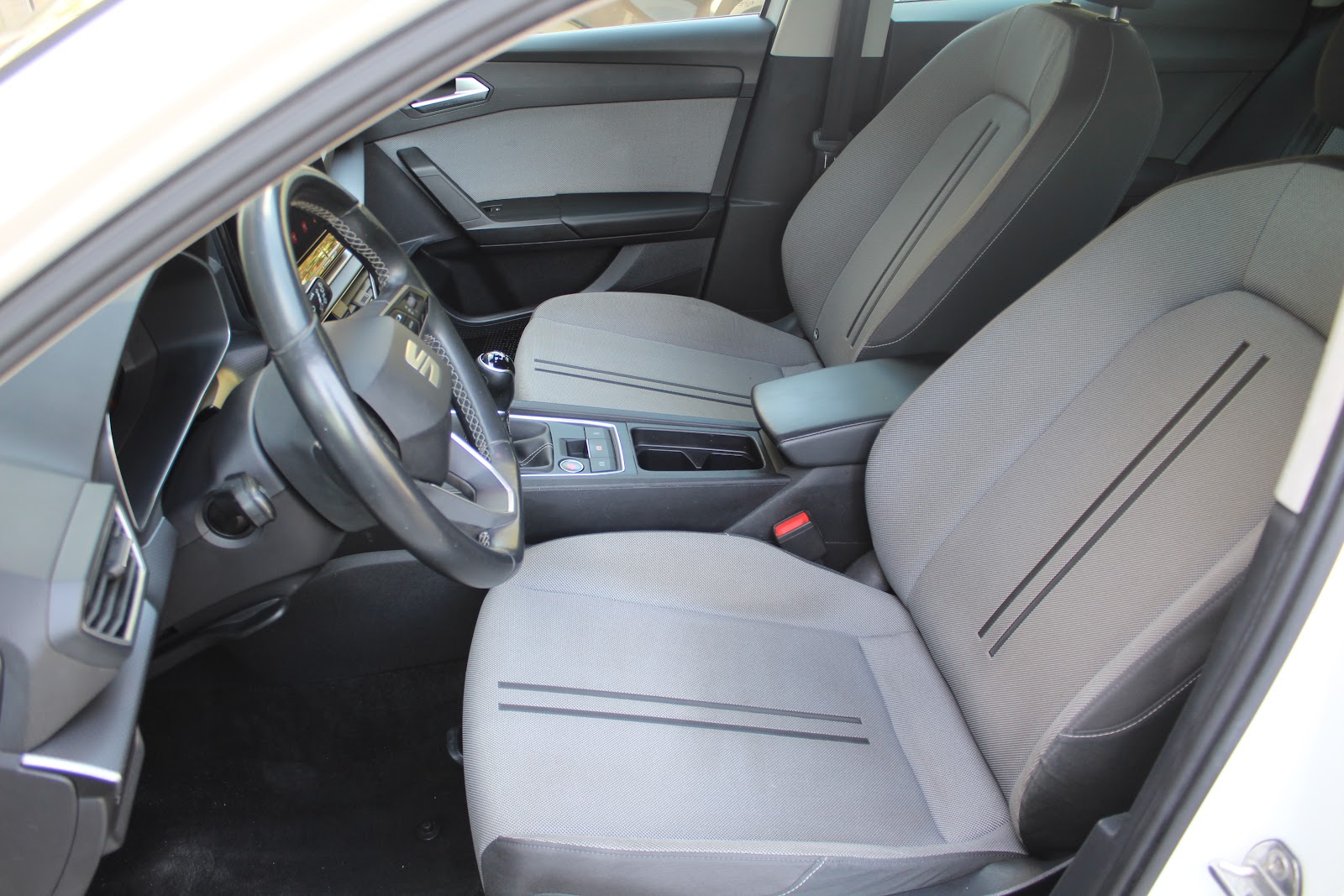 Foto 8 de SEAT LEON 2021 en venta en CSV Motor VALDEFUENTES