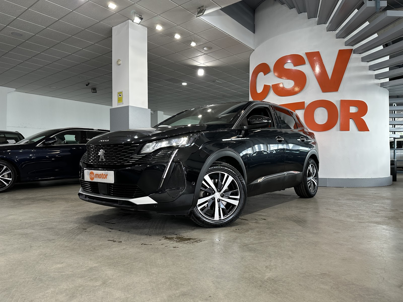 Foto 3 de PEUGEOT 3008 1.6HYBRID 225CV ALLURE PACK 2023 en venta en CSV Motor VALDEFUENTES