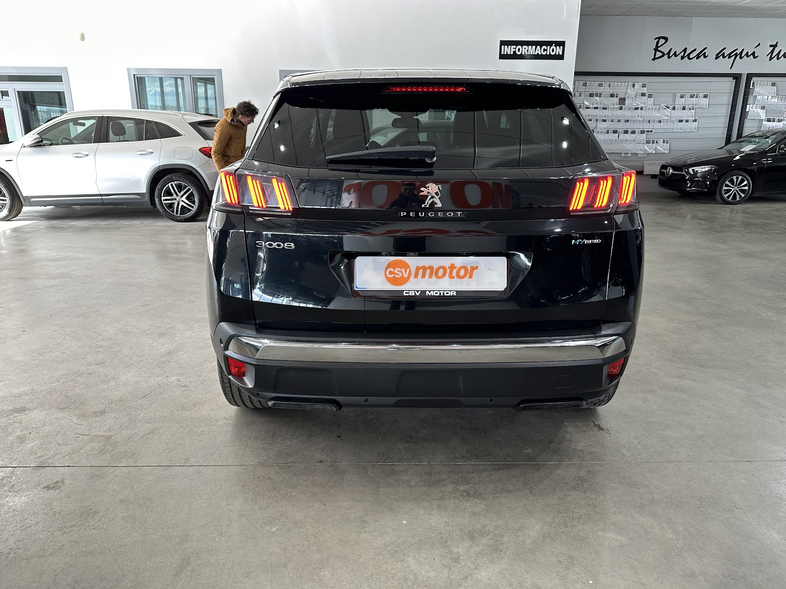 Foto 8 de PEUGEOT 3008 1.6HYBRID 225CV ALLURE PACK 2023 en venta en CSV Motor VALDEFUENTES