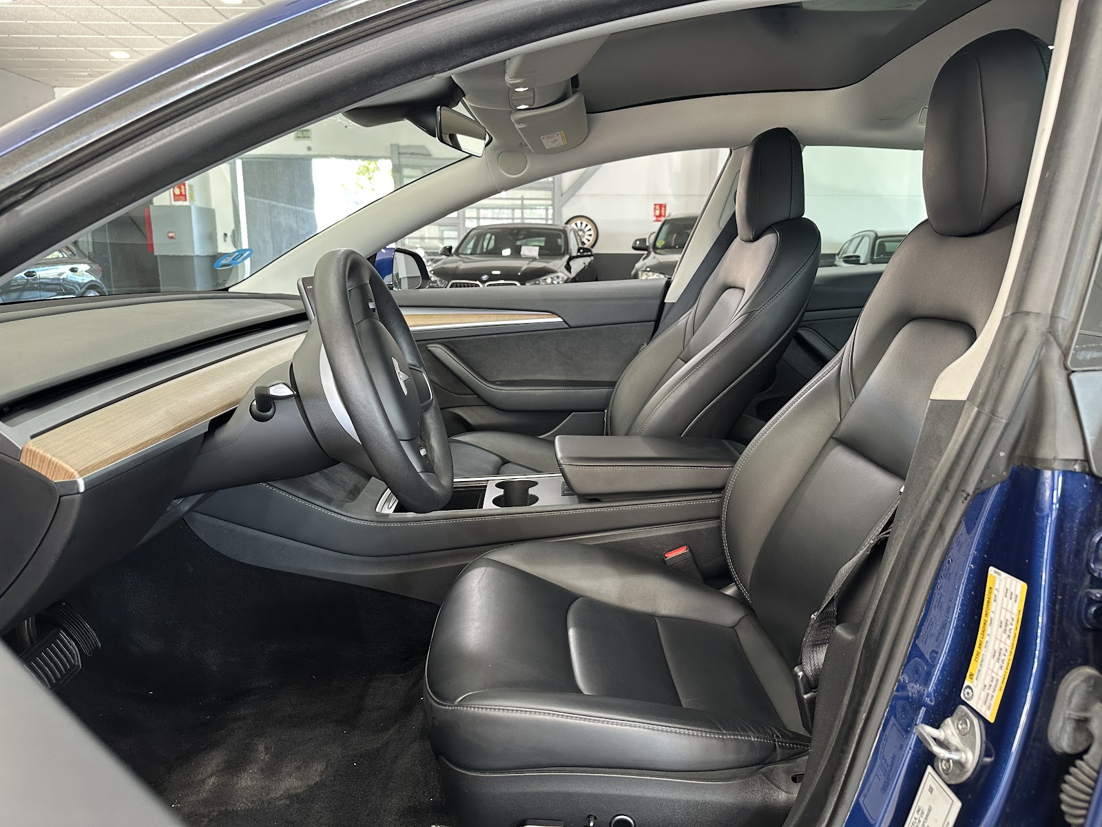 Foto 9 de TESLA MODEL 3 2022 en venta en CSV Motor VALDEFUENTES