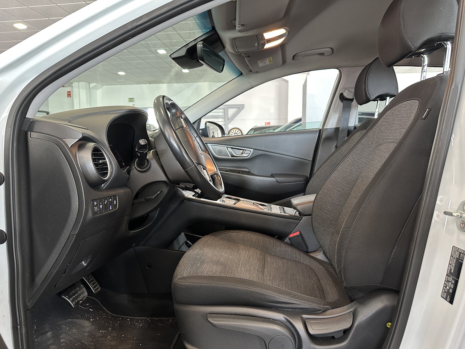 Foto 5 de HYUNDAI KONA 2020 en venta en CSV Motor VALDEFUENTES