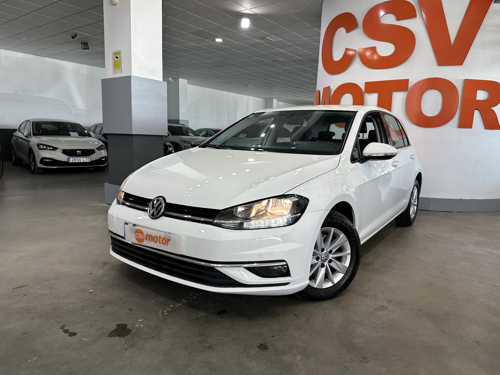 Foto 2 de VOLKSWAGEN GOLF 2020 en venta en CSV Motor VALDEFUENTES