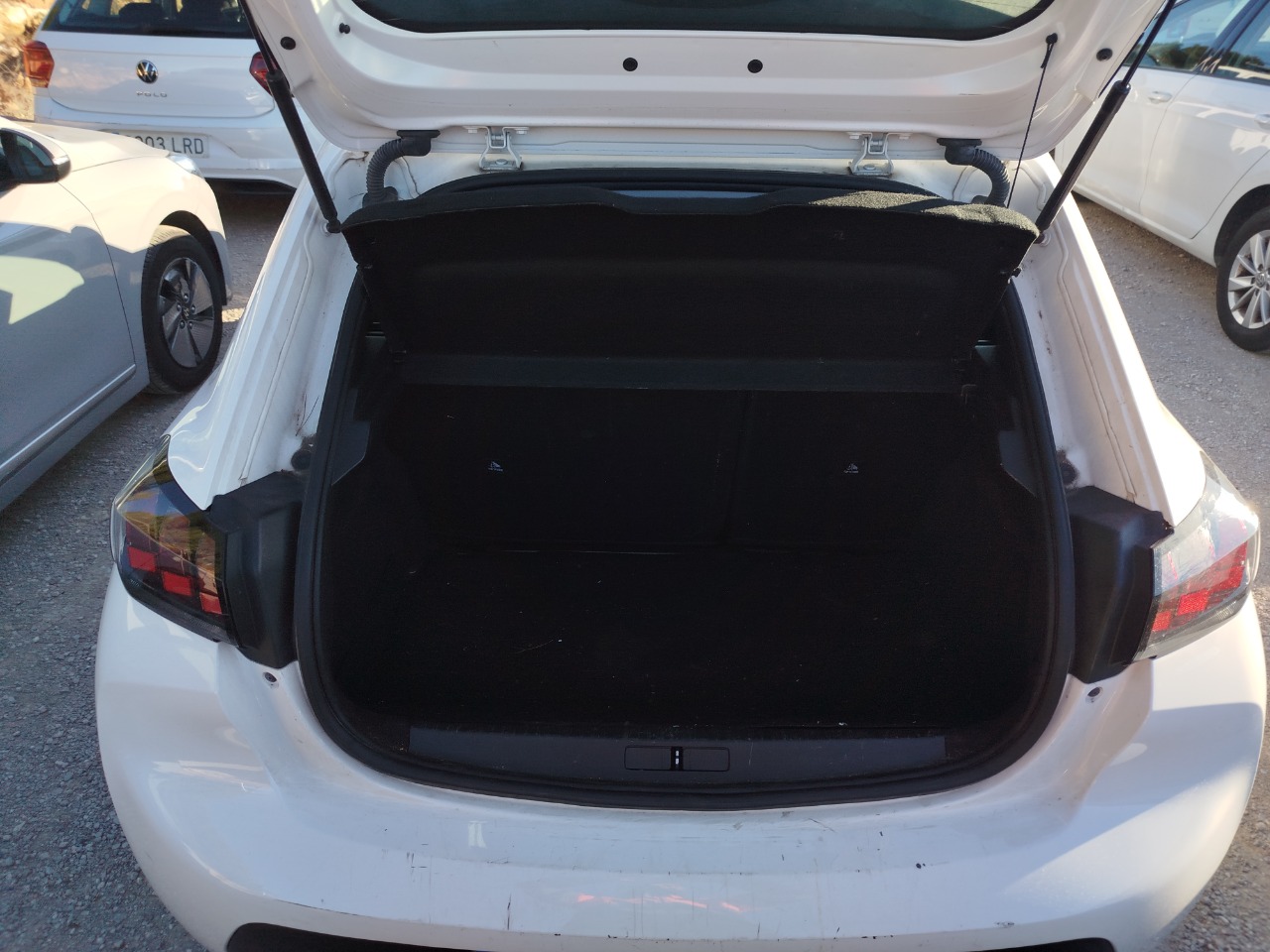 Foto 6 de PEUGEOT 208 2020 en venta en CSV Motor VALDEFUENTES