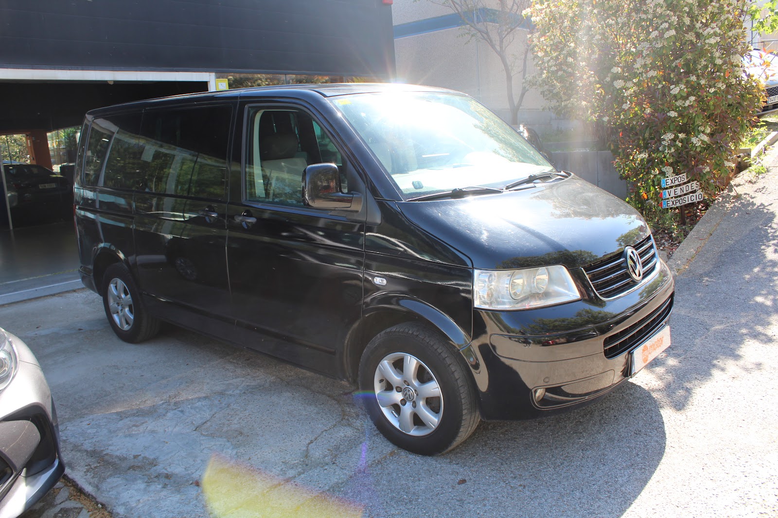 Foto 4 de VOLKSWAGEN MULTIVAN 2007 en venta en CSV Motor VALDEFUENTES