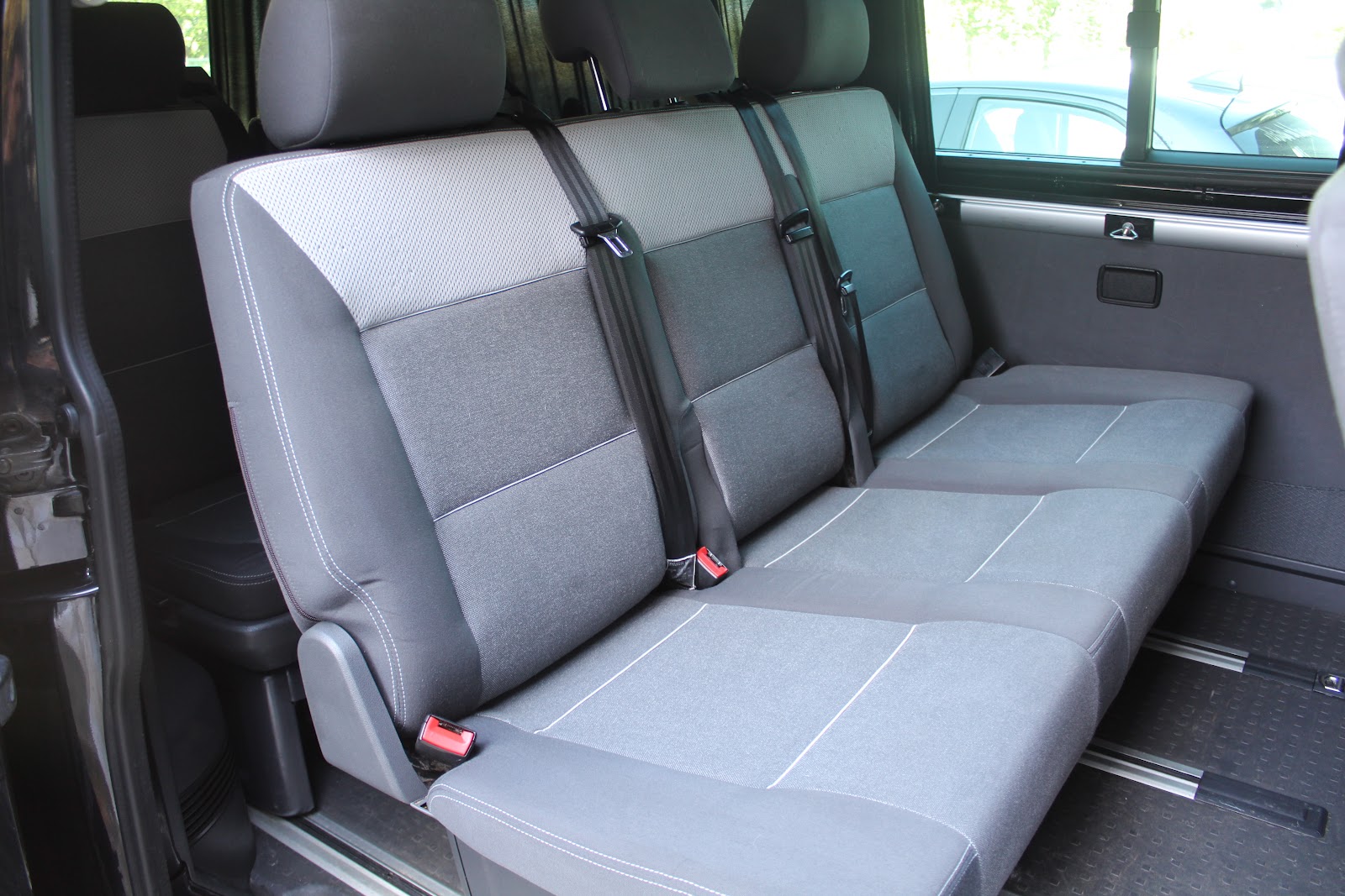 Foto 9 de VOLKSWAGEN MULTIVAN 2007 en venta en CSV Motor VALDEFUENTES