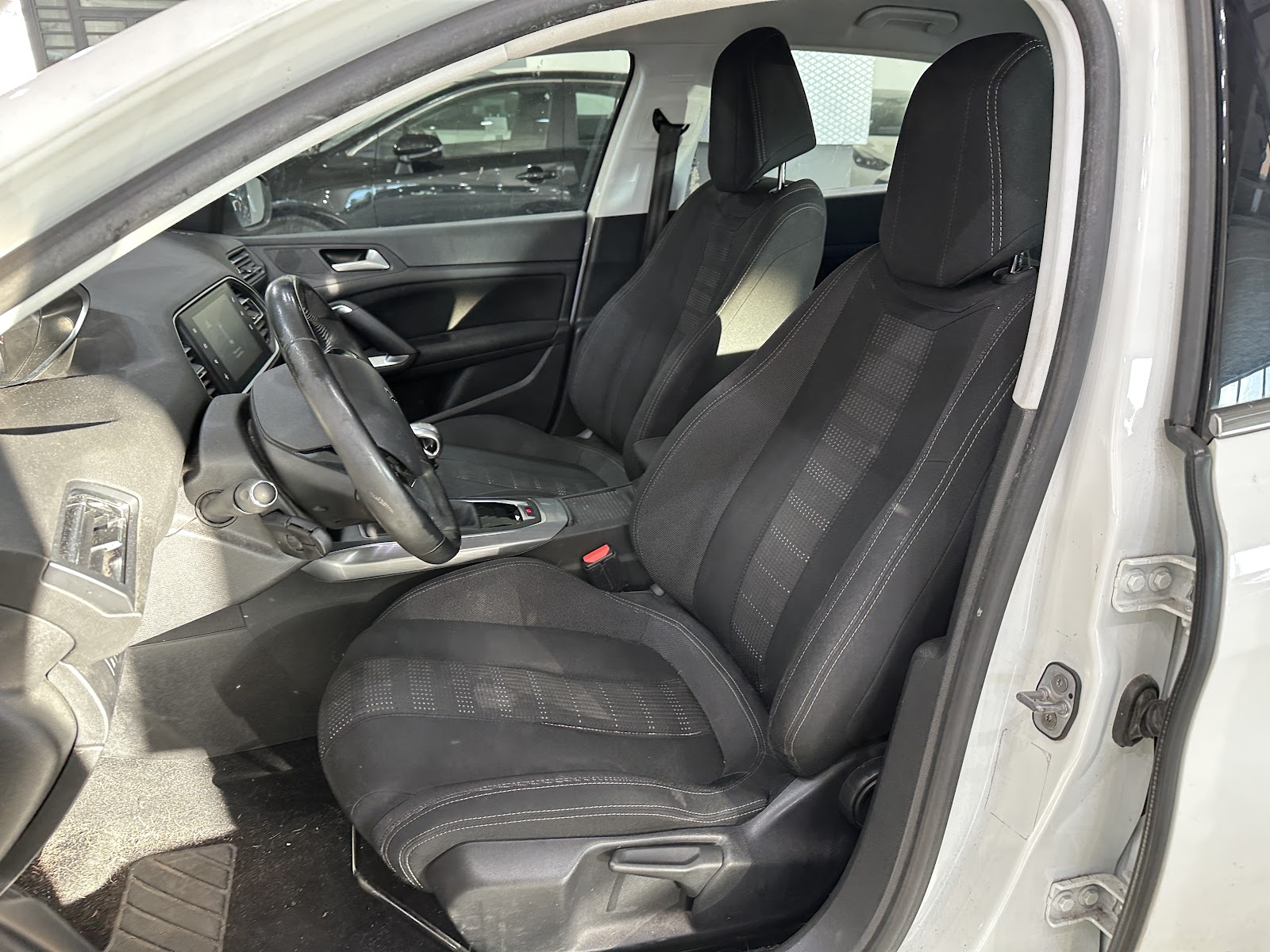 Foto 9 de PEUGEOT 308 2017 en venta en CSV Motor VALDEFUENTES