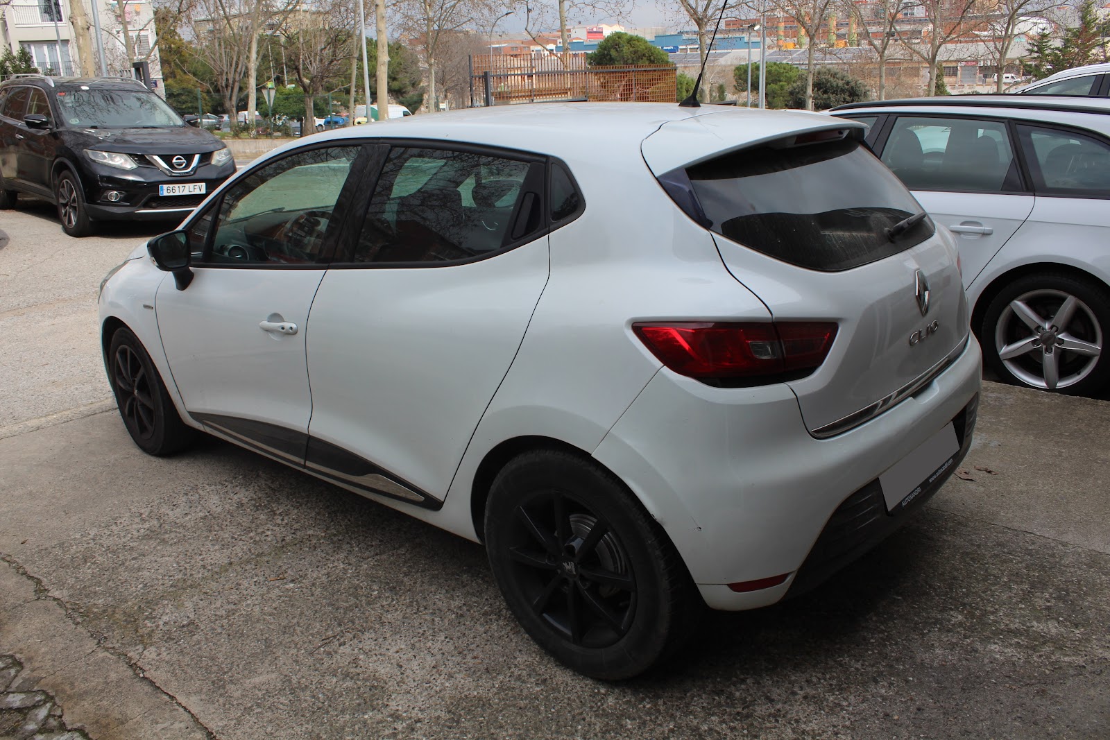 Foto 5 de RENAULT CLIO 2018 en venta en CSV Motor VALDEFUENTES