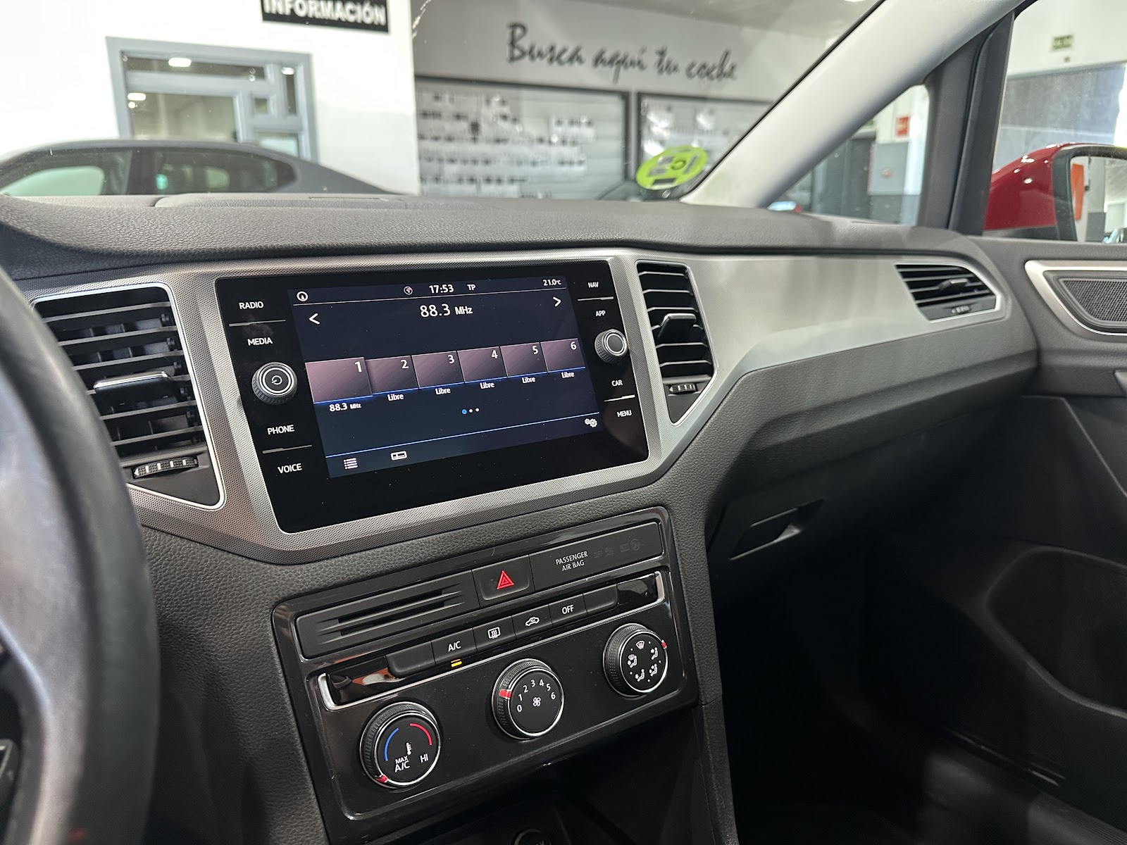 Foto 14 de VOLKSWAGEN GOLF SPORTVAN 2018 en venta en CSV Motor VALDEFUENTES