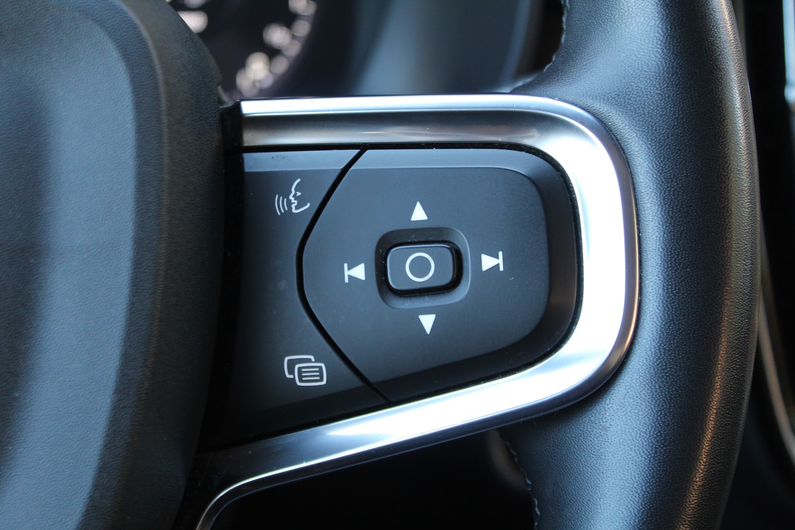 Foto 13 de VOLVO XC40 2022 en venta en CSV Motor VALDEFUENTES
