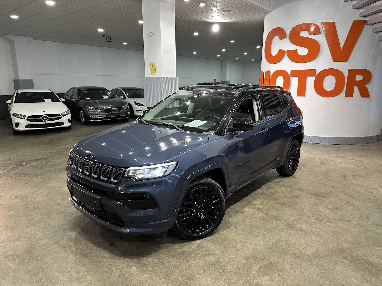 Foto 3 de Jeep Compass 2022 en venta en CSV Motor VALDEFUENTES · color Azul Metalizado