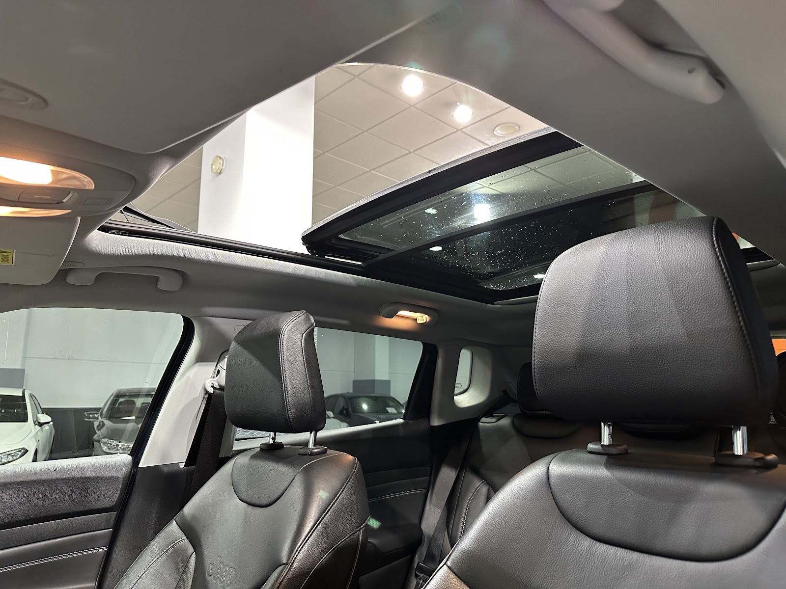 Foto 20 de JEEP COMPASS 2022 en venta en CSV Motor VALDEFUENTES