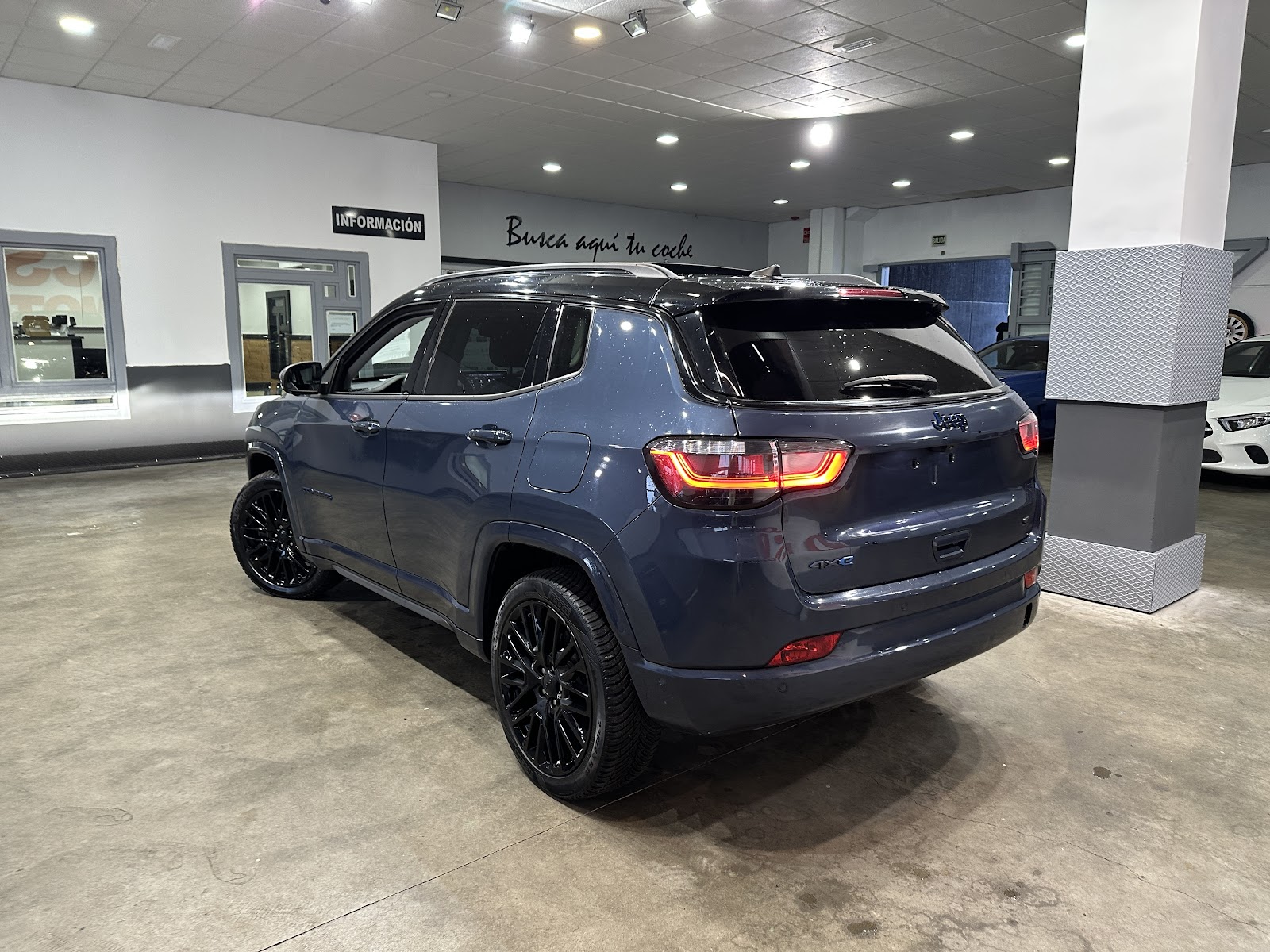 Foto 5 de JEEP COMPASS 2022 en venta en CSV Motor VALDEFUENTES